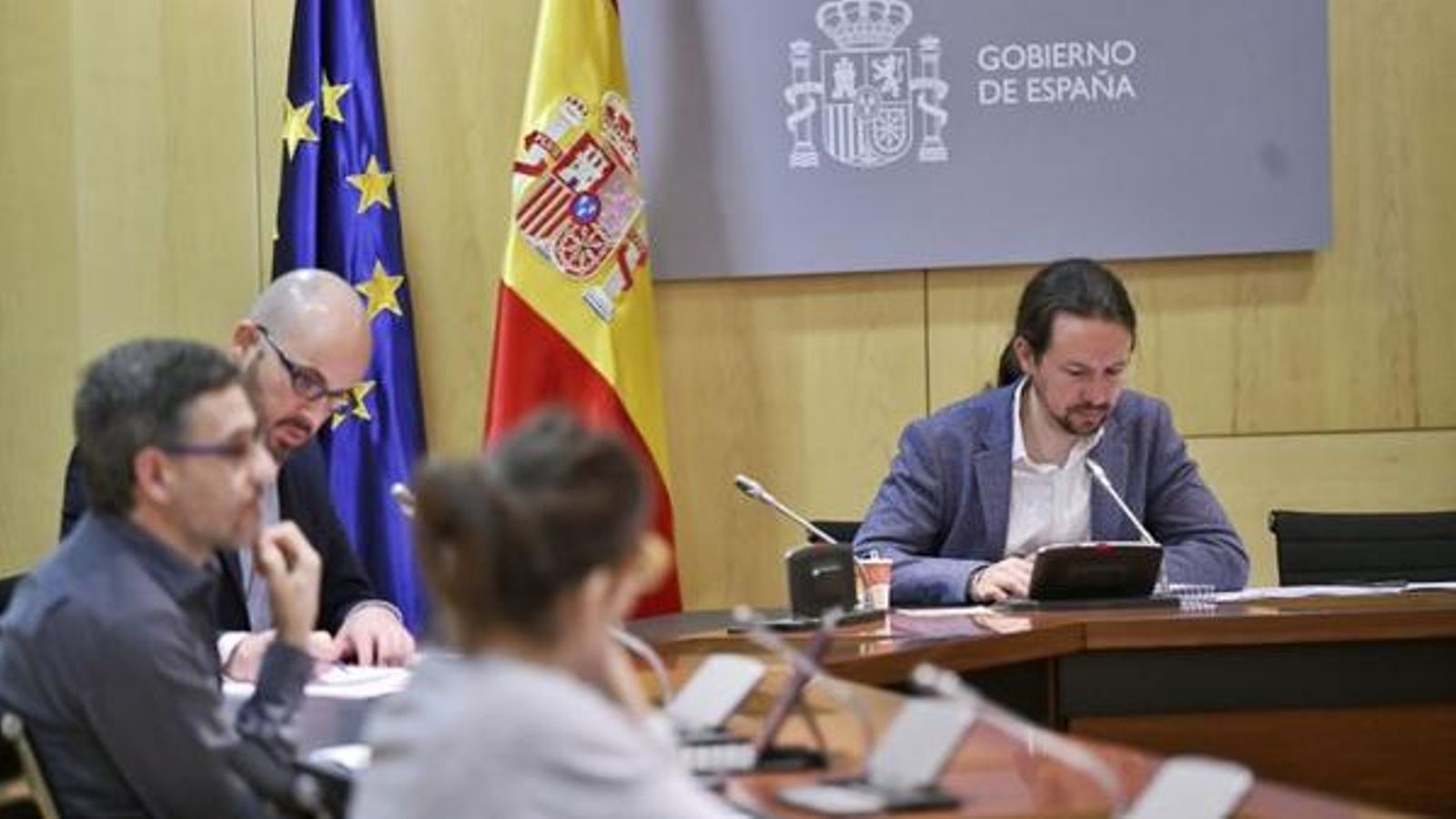 El vicepresident de Drets Socials i per a l’Agenda 2030, Pablo Iglesias, durant la reunió