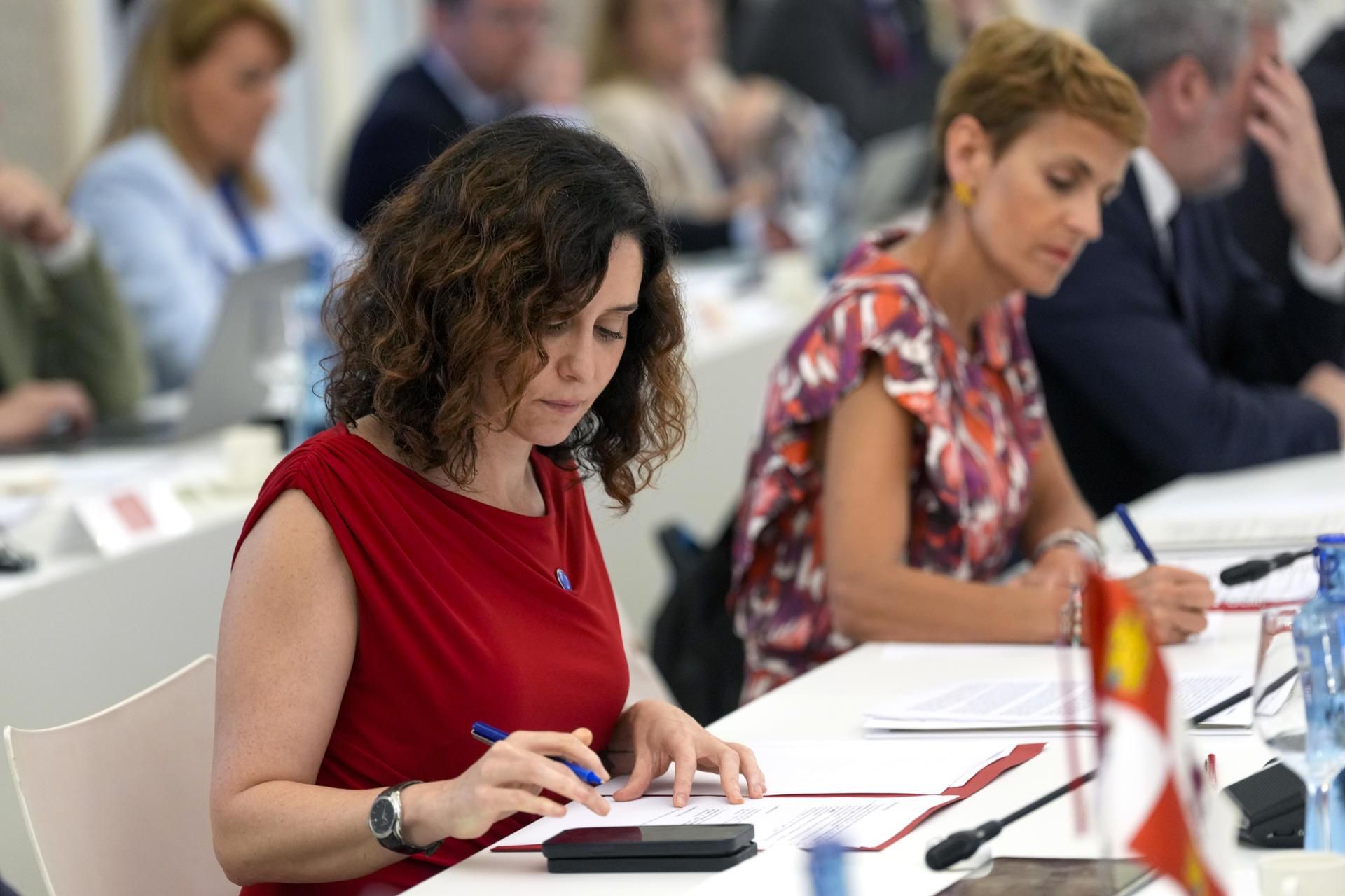 Ayuso, este divendres a la sala de reunions del Palau de Pedralbes