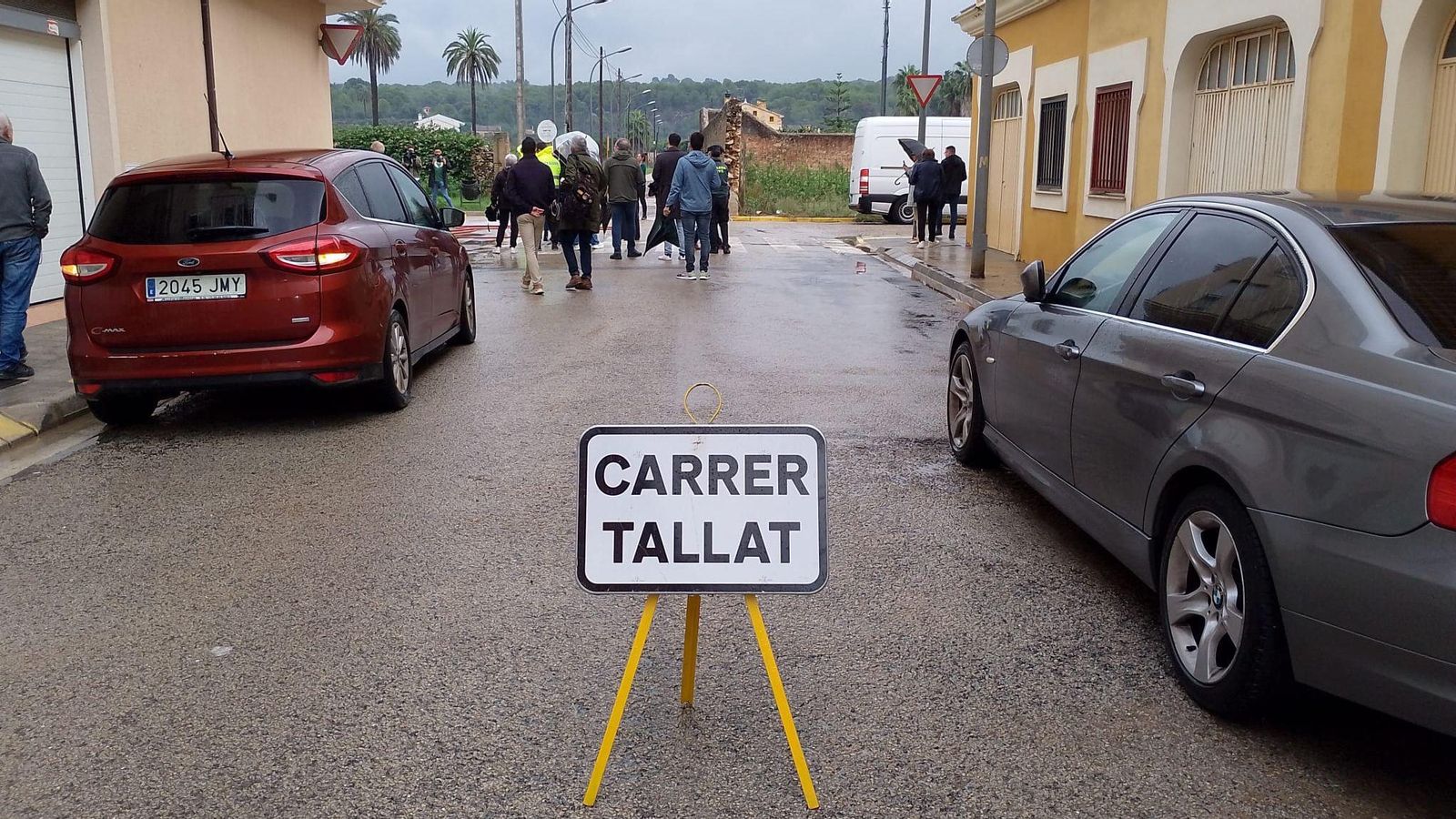 Imatge d'arxiu d'un carrer tallat dilluns a Carcaixent Imatge d'arxiu d'un carrer tallat dilluns a Carcaixent