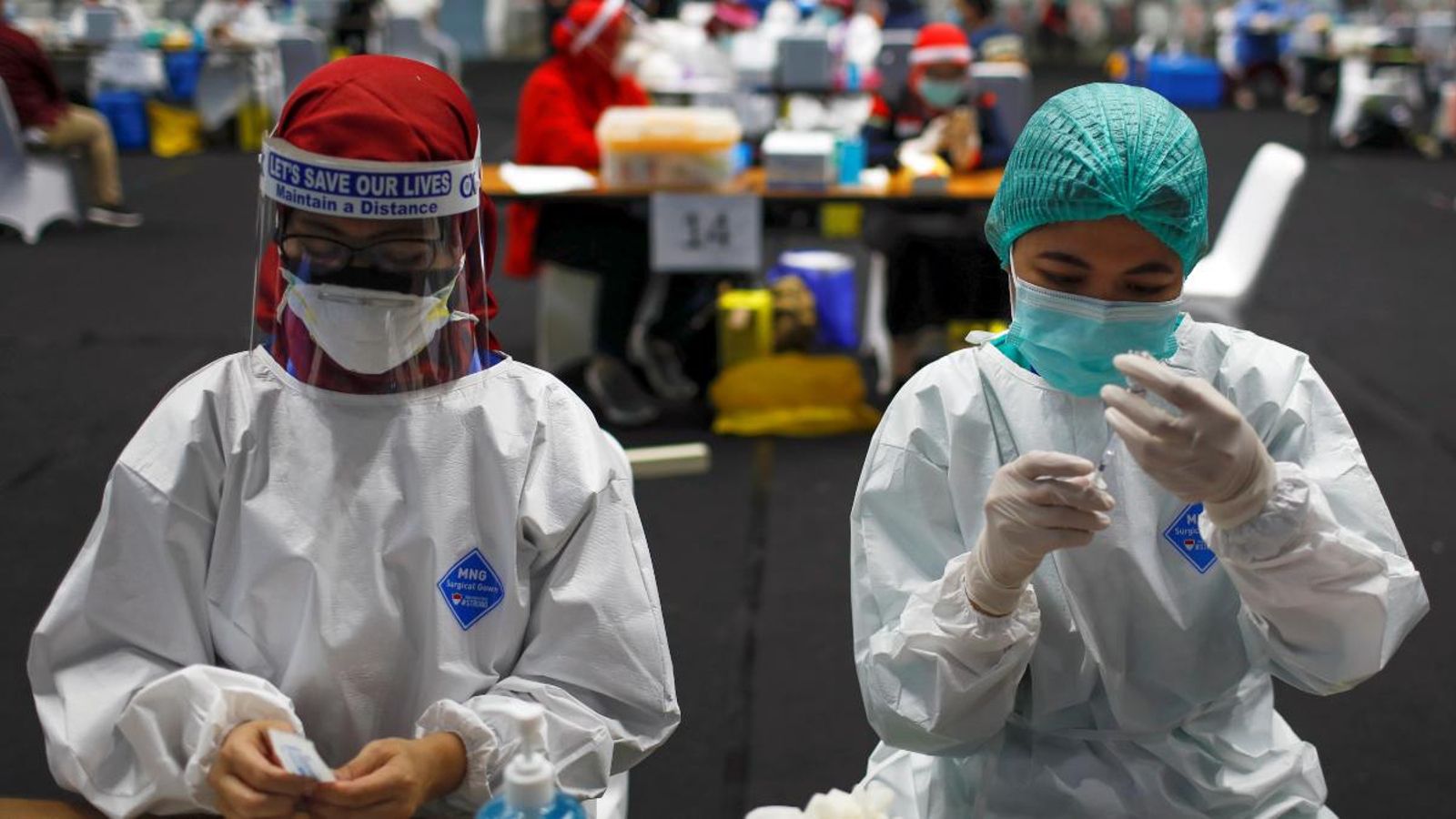 Centre de vacunació en un estadi de Jakarta, a Indonèsia