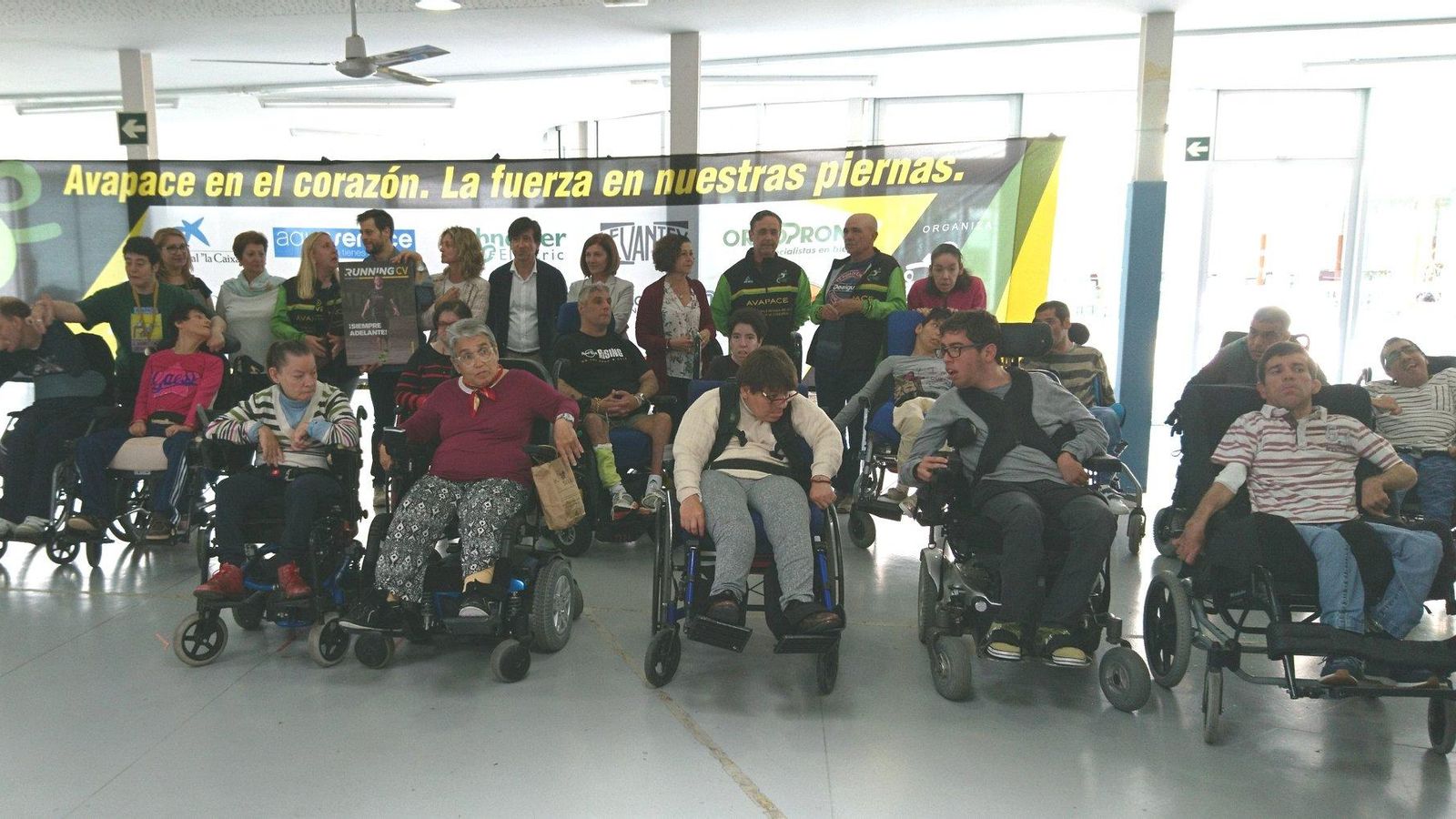 Acte de presentació de la 50 10K 50 Hores en la seu d'AVAPACE