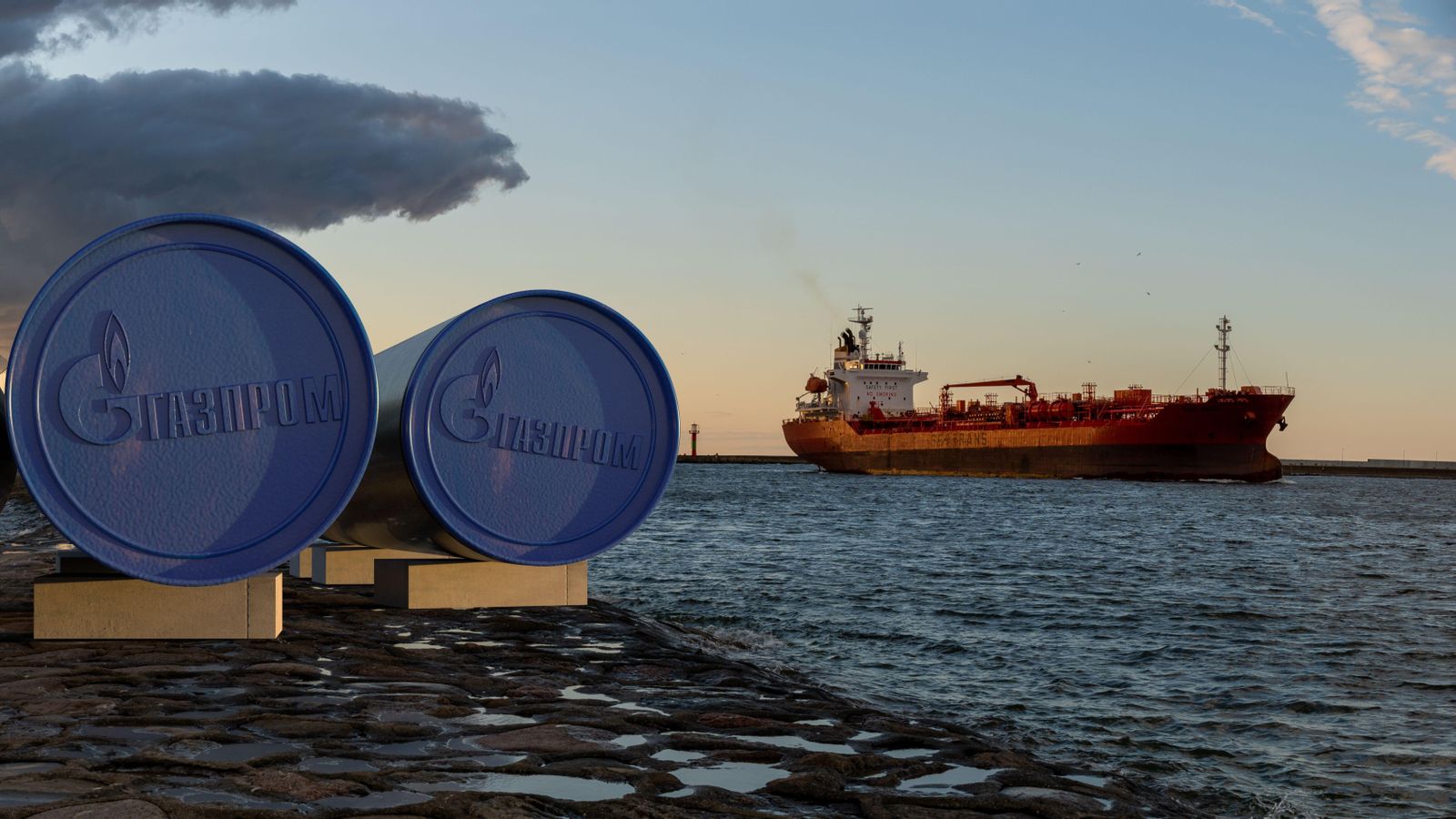 Contenidors de gas de Gazprom en una imatge d'arxiu Contenidors de gas de Gazprom
