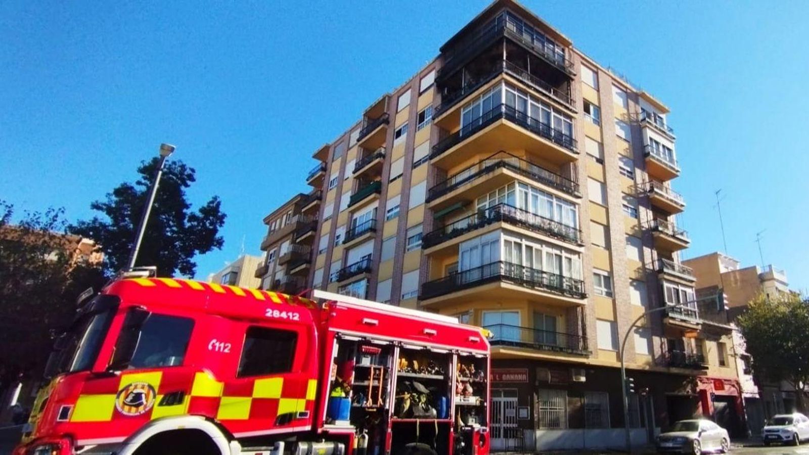 L'incendi ha afectat el sisé pis d'esta finca de pisos