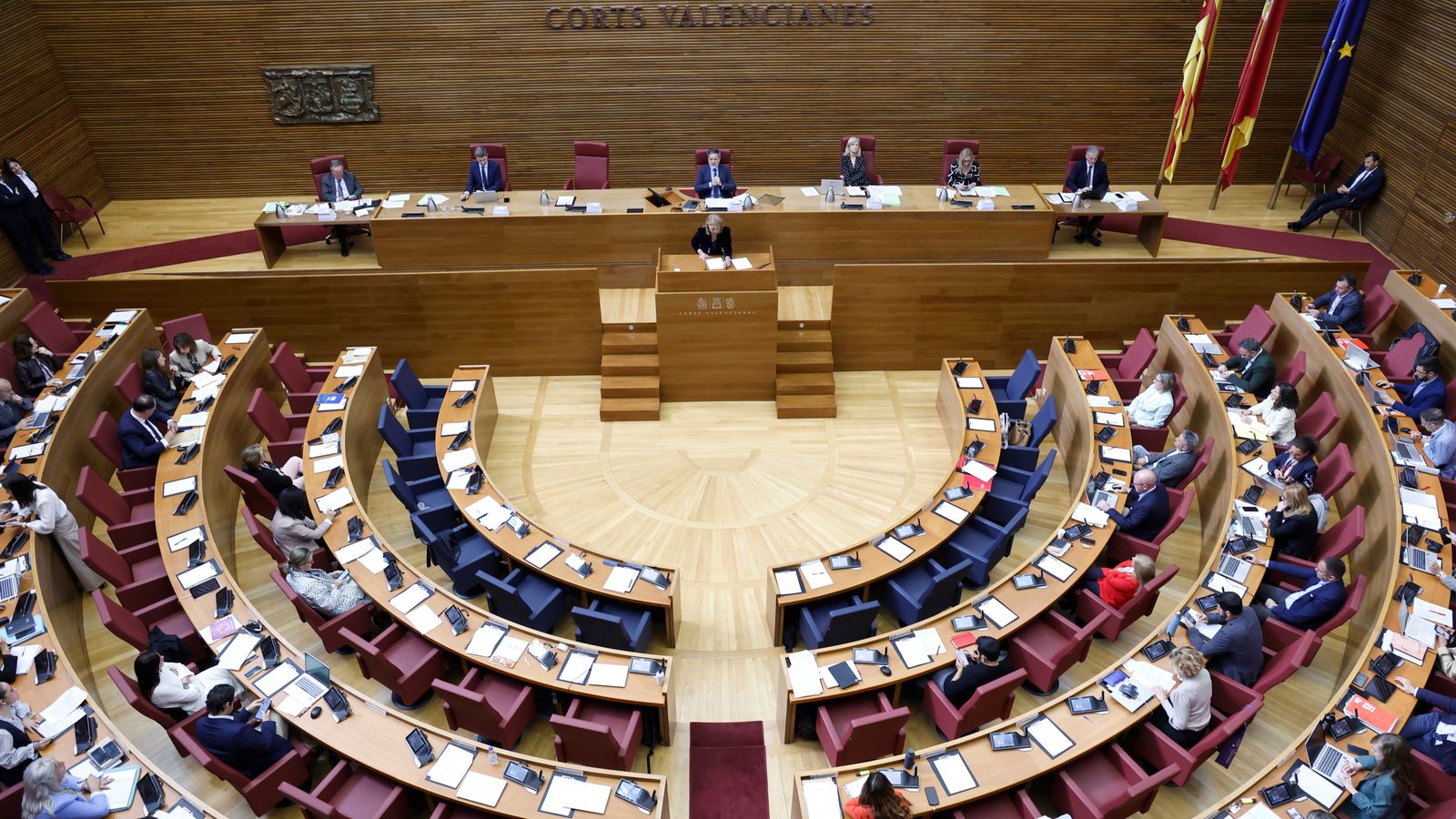 Imatge d’arxiu de l’hemicicle en el ple de les Corts