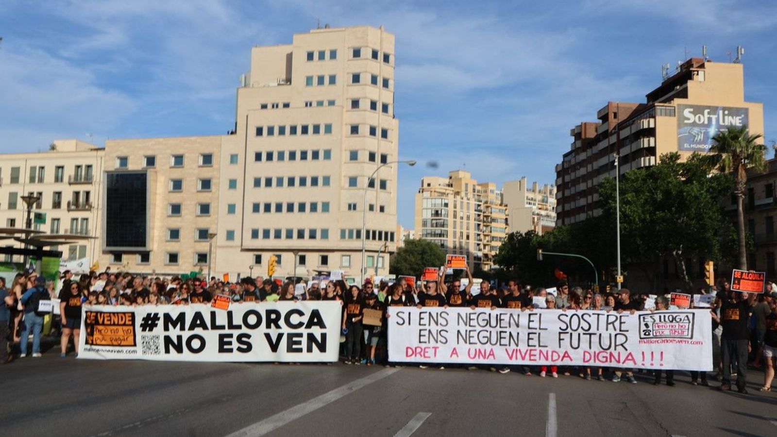 Manifestació en contra de la manifestació turística a Palma