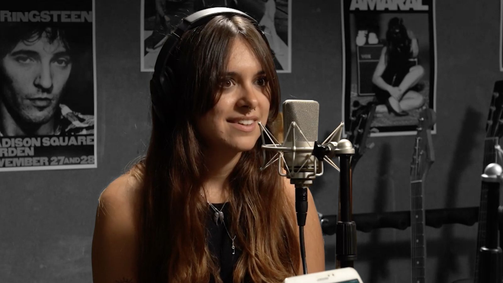 Allà on naixen les cançons | Esther