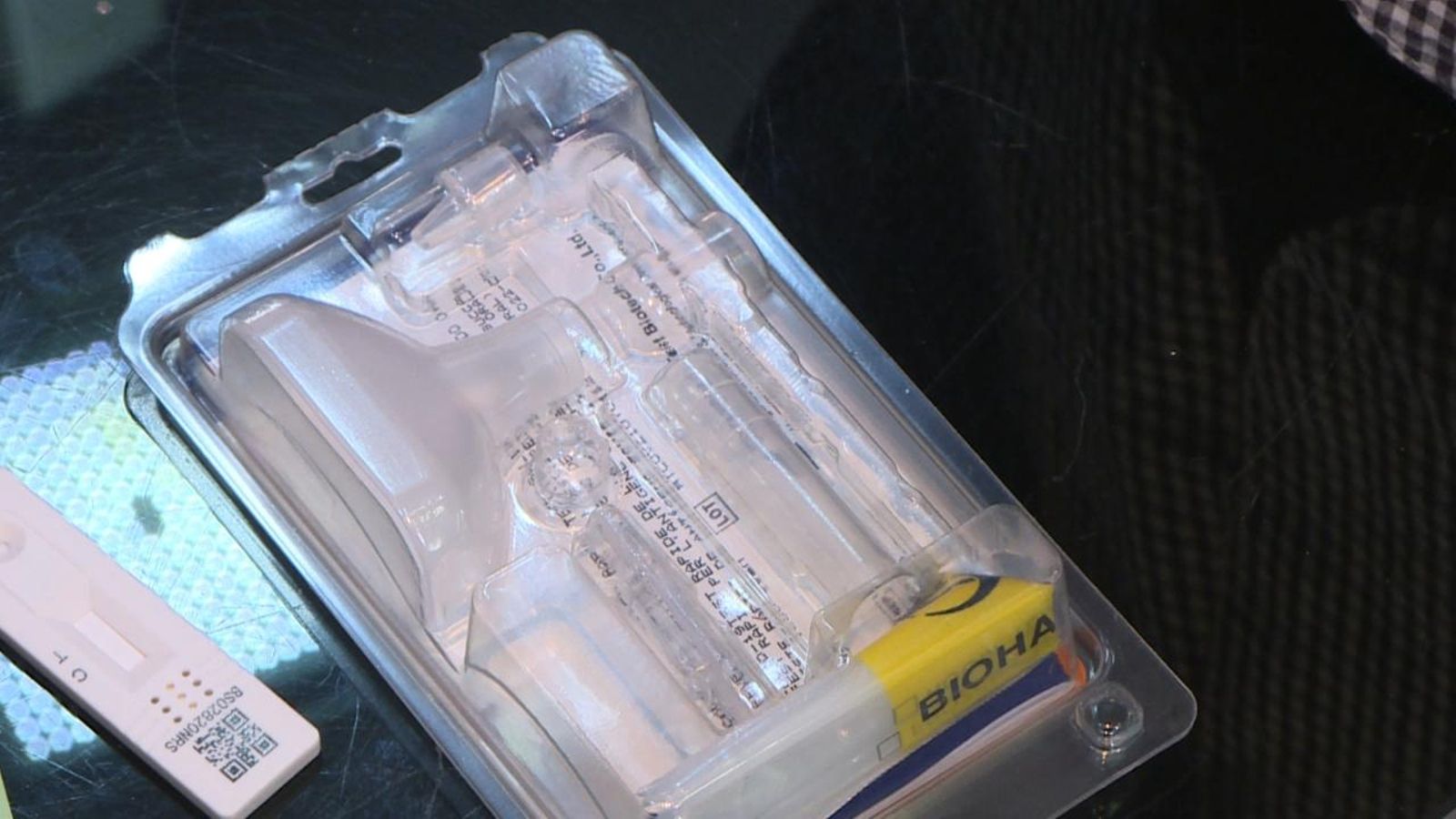 Amb l'arribada de Nadal es multiplica el nombre de persones que es fan tests d'antígens