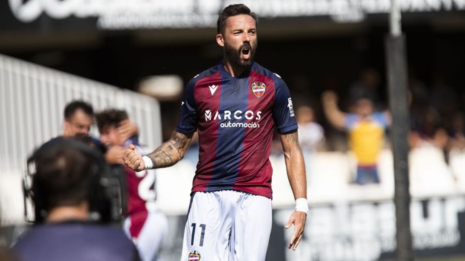 Morales celebra el gol al Cartagena
