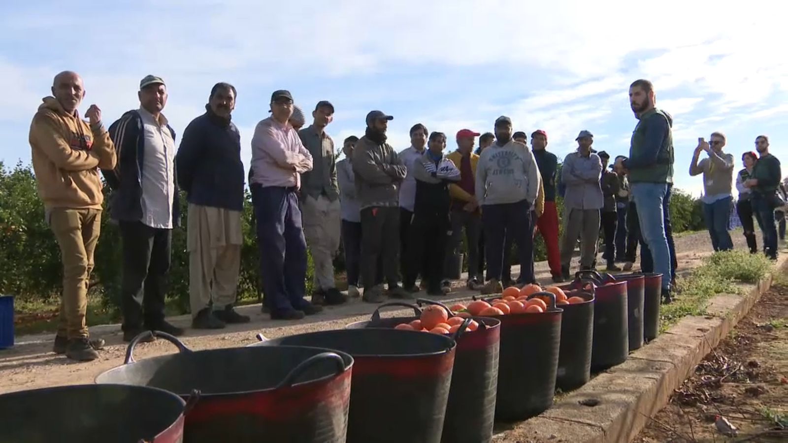 Batuda de la Guàrdia Civil per a evitar l'explotació laboral
