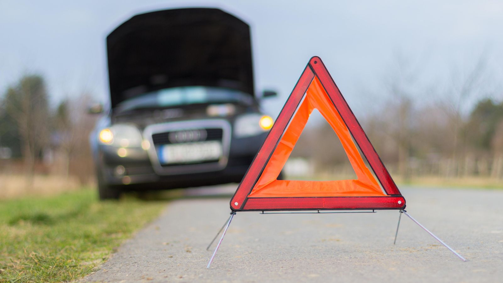 Una ordre de la DGT elimina el dispositiu de seguretat en autovies i autopistes