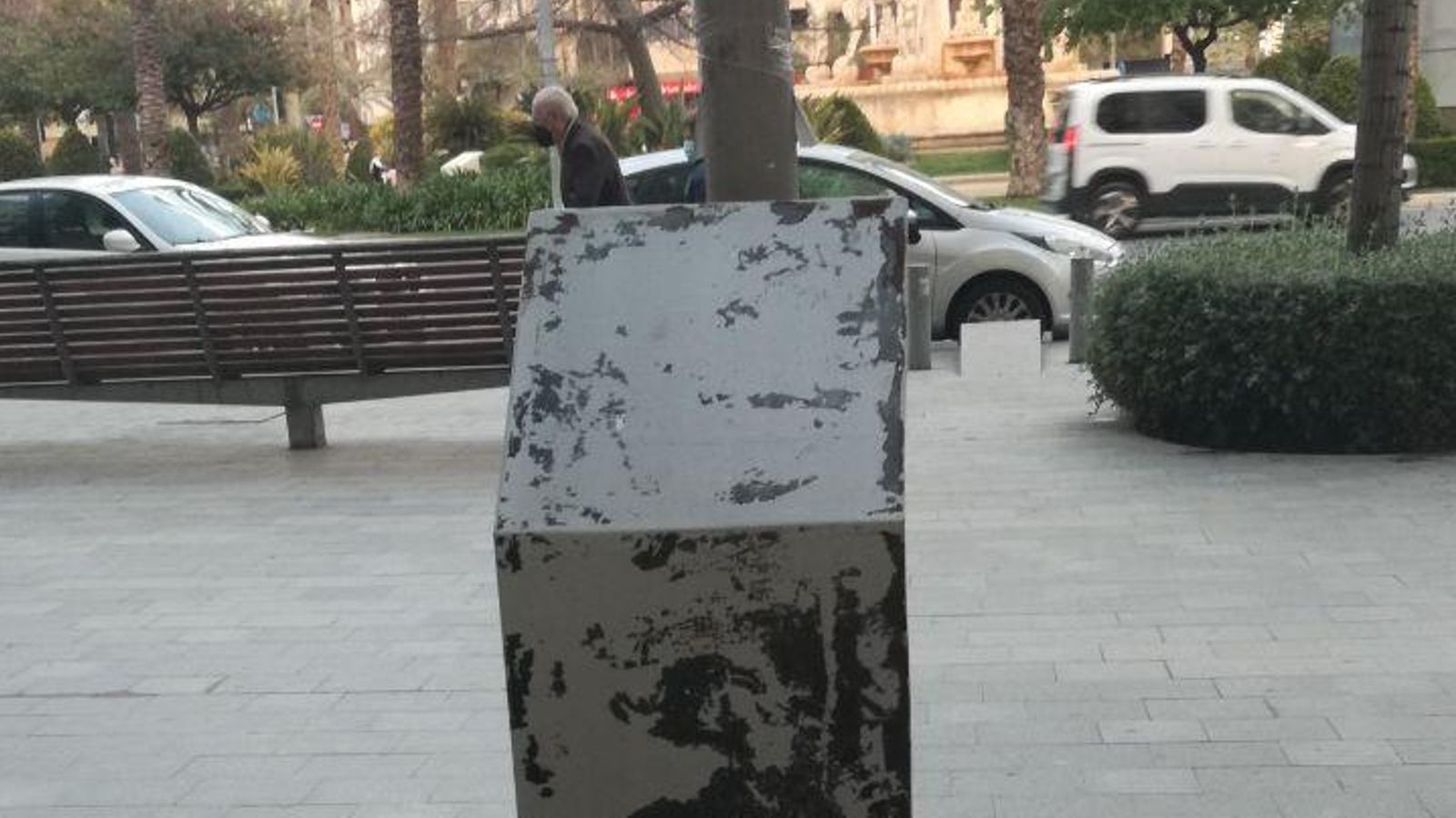 Placa en homenatge a Miquel Grau