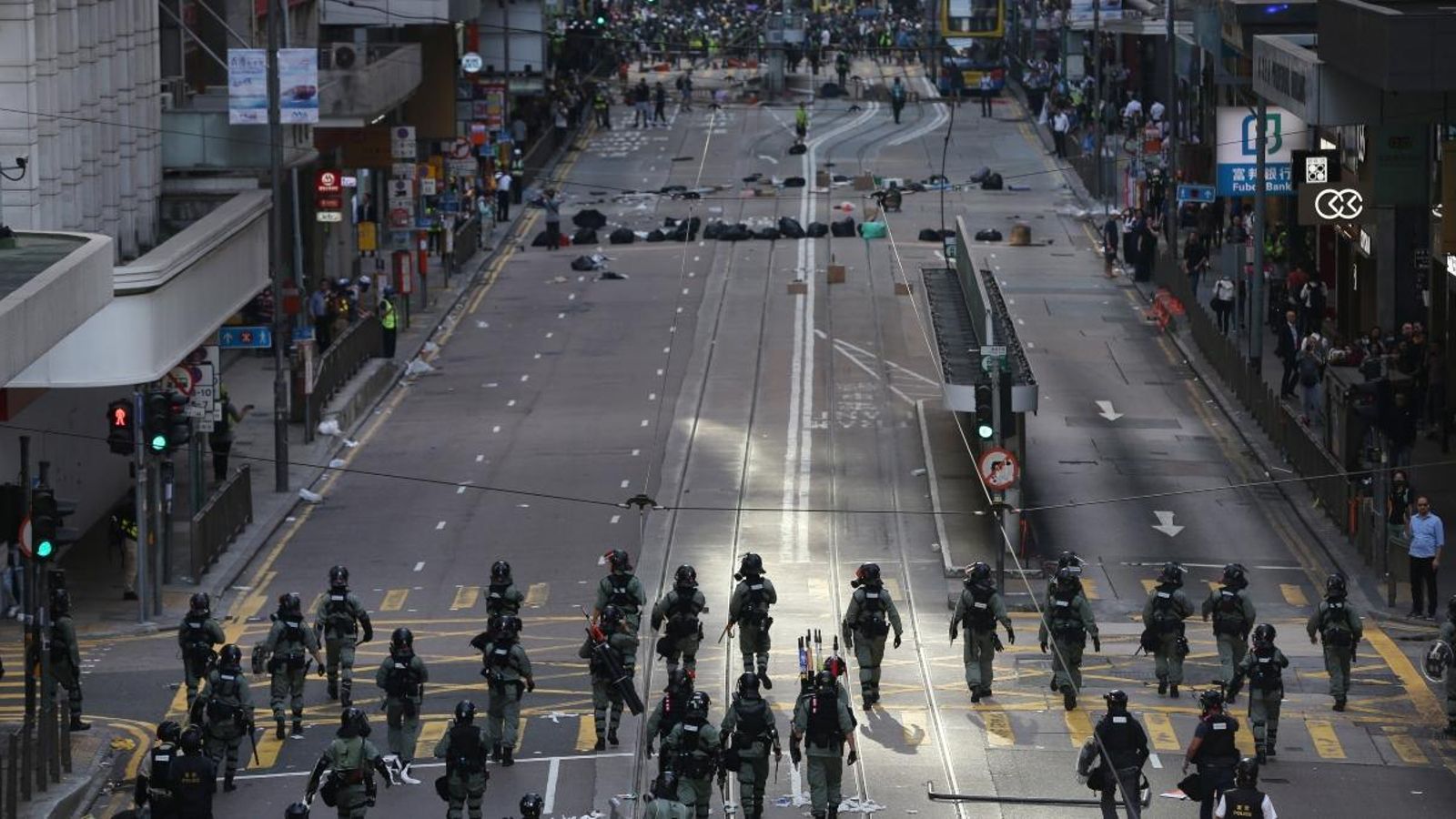 Hong Kong es desperta amb més enfrontaments als carrers