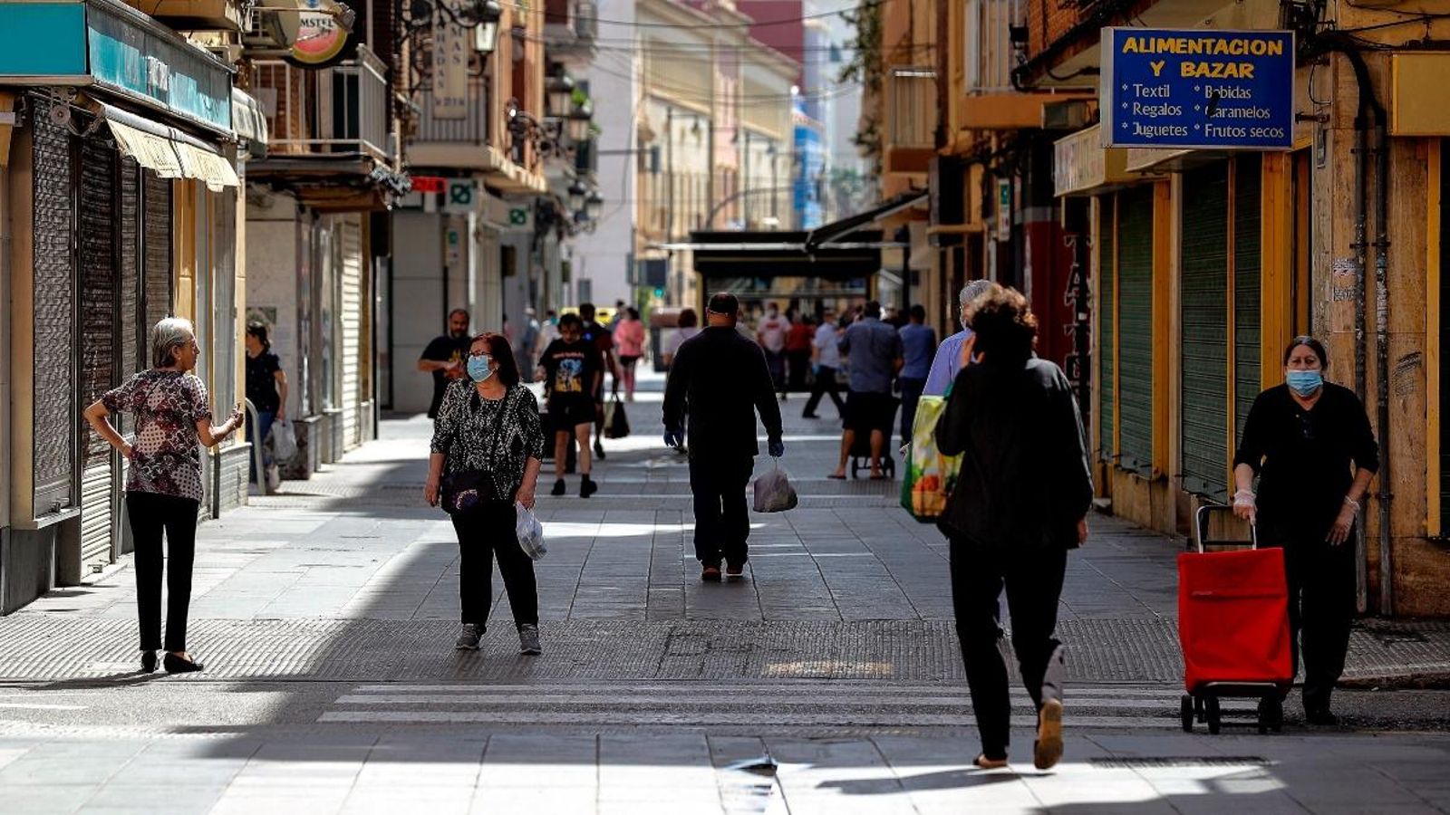 Els carrers de València aquest dilluns