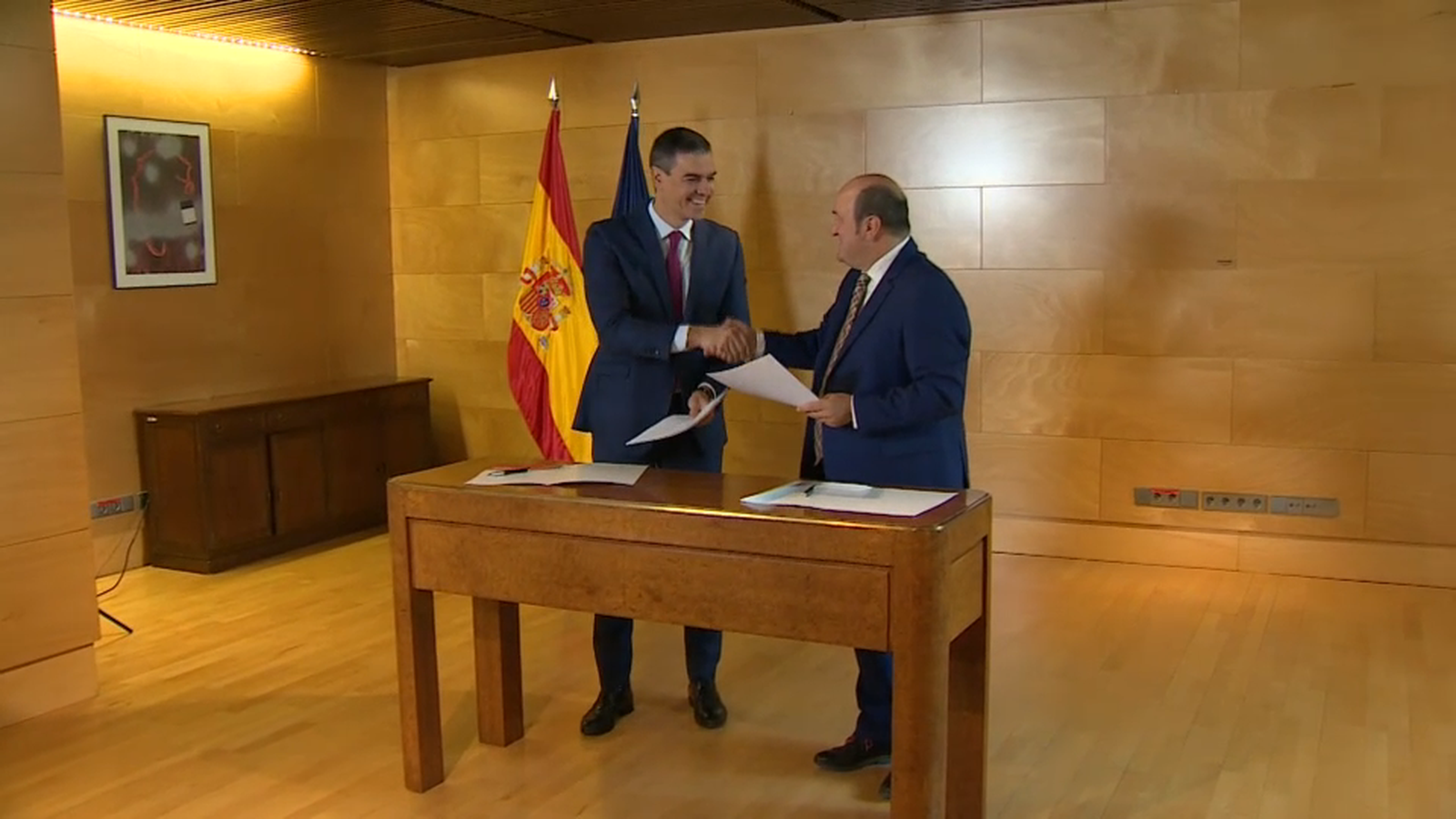Pedro Sánchez i el representant del PNB