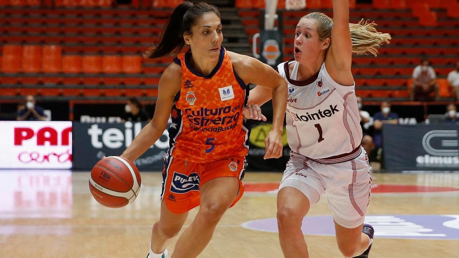 El València Basket s'estrena a la lliga amb victòria (64-52)