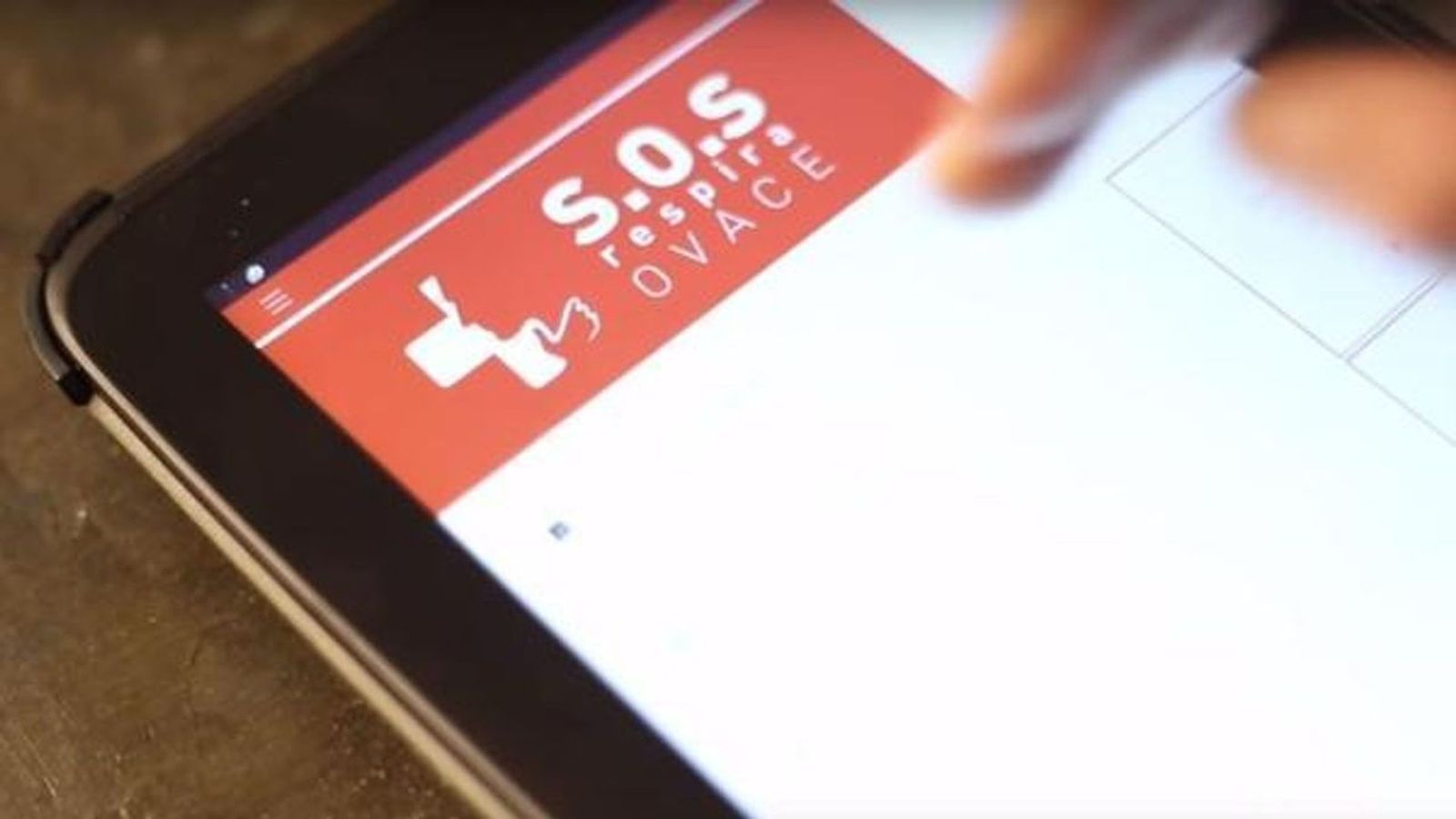 08.01.2019 | Xarxes | Una app per a saber què fer si una persona s'ofega amb menjar