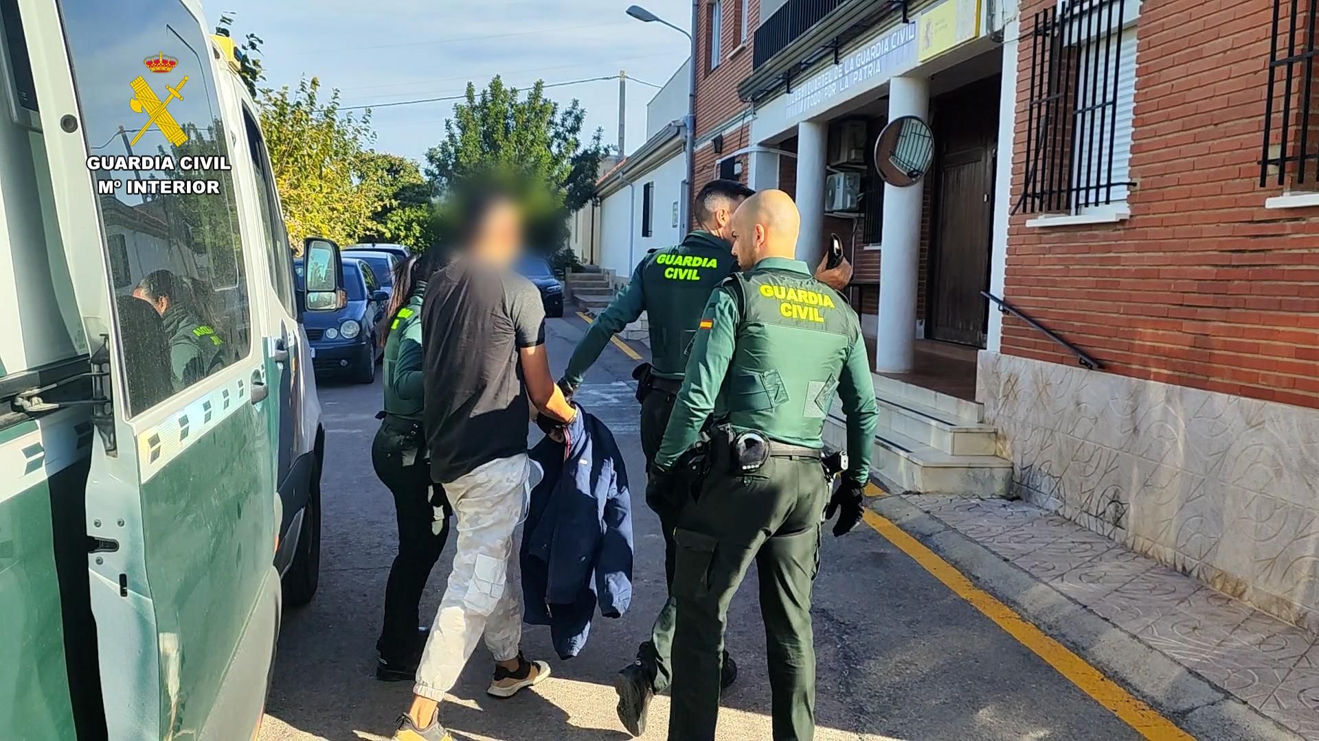 Un dels detinguts per la Guàrdia Civil Un dels detinguts per la Guàrdia Civil