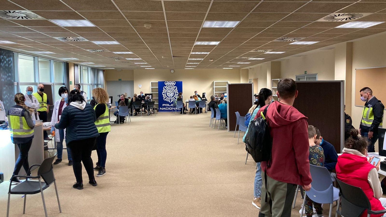 Dependències habilitades a la Ciutat de la Llum d'Alacant per a tramitar el permís especial per a les persones que fugen de la guerra d'Ucraïna