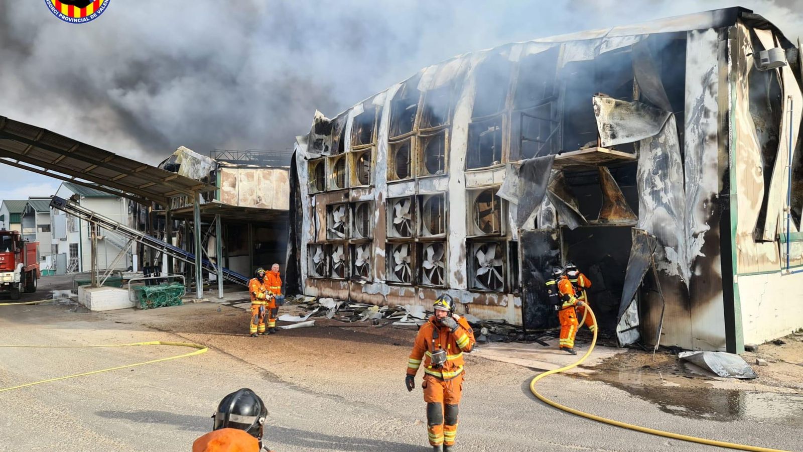 Incendi a una granja de pollastres, aquesta vesprada de dijous a Sinarcas