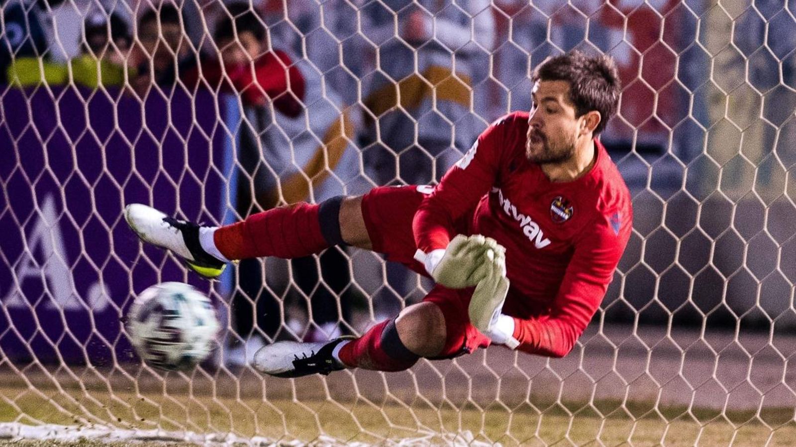 El Llevant passa als setzens amb final agònic