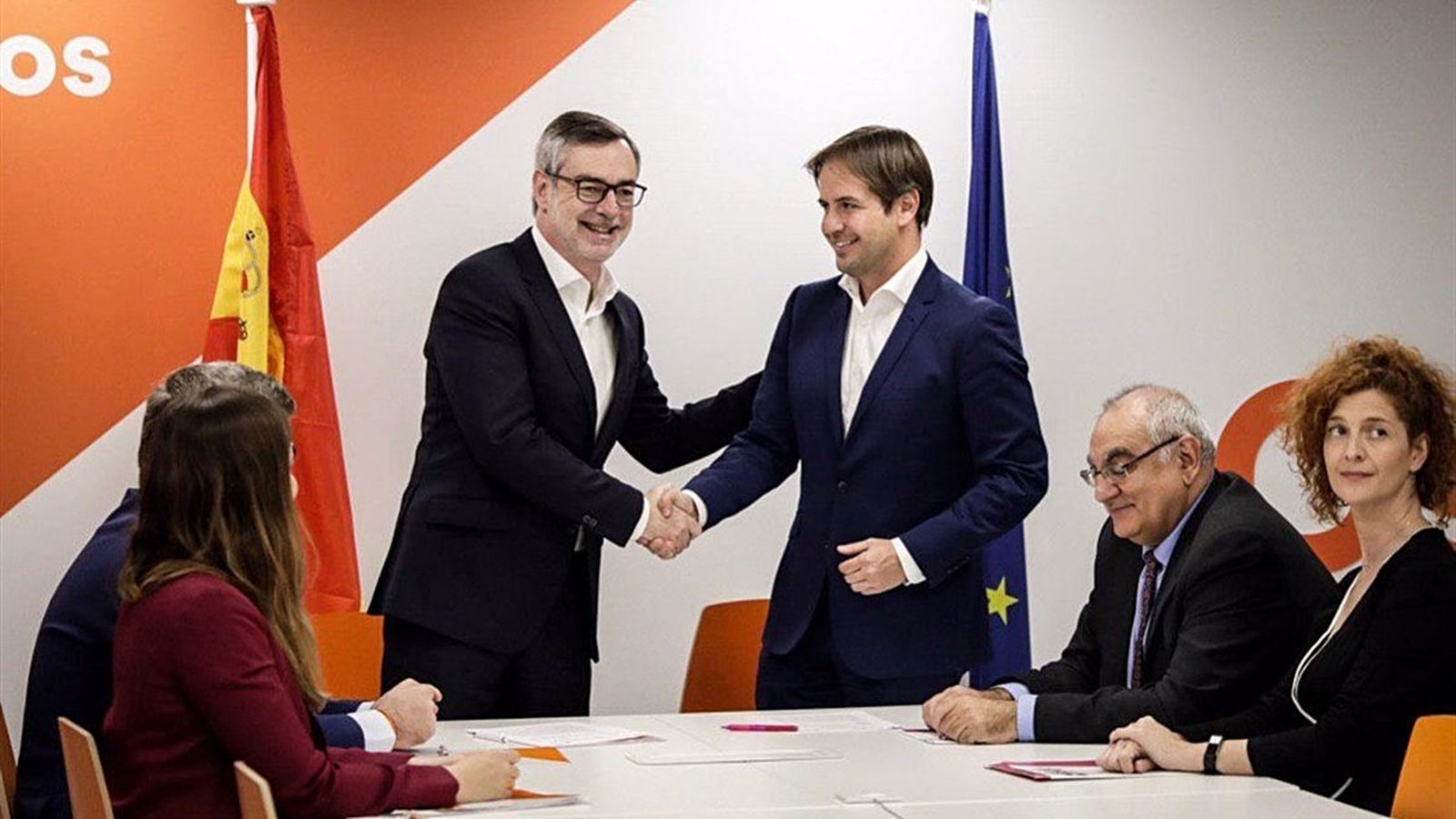 El secretari general de Cs, Manuel Villegas, i el líder d'UPyD Cristiano Brown