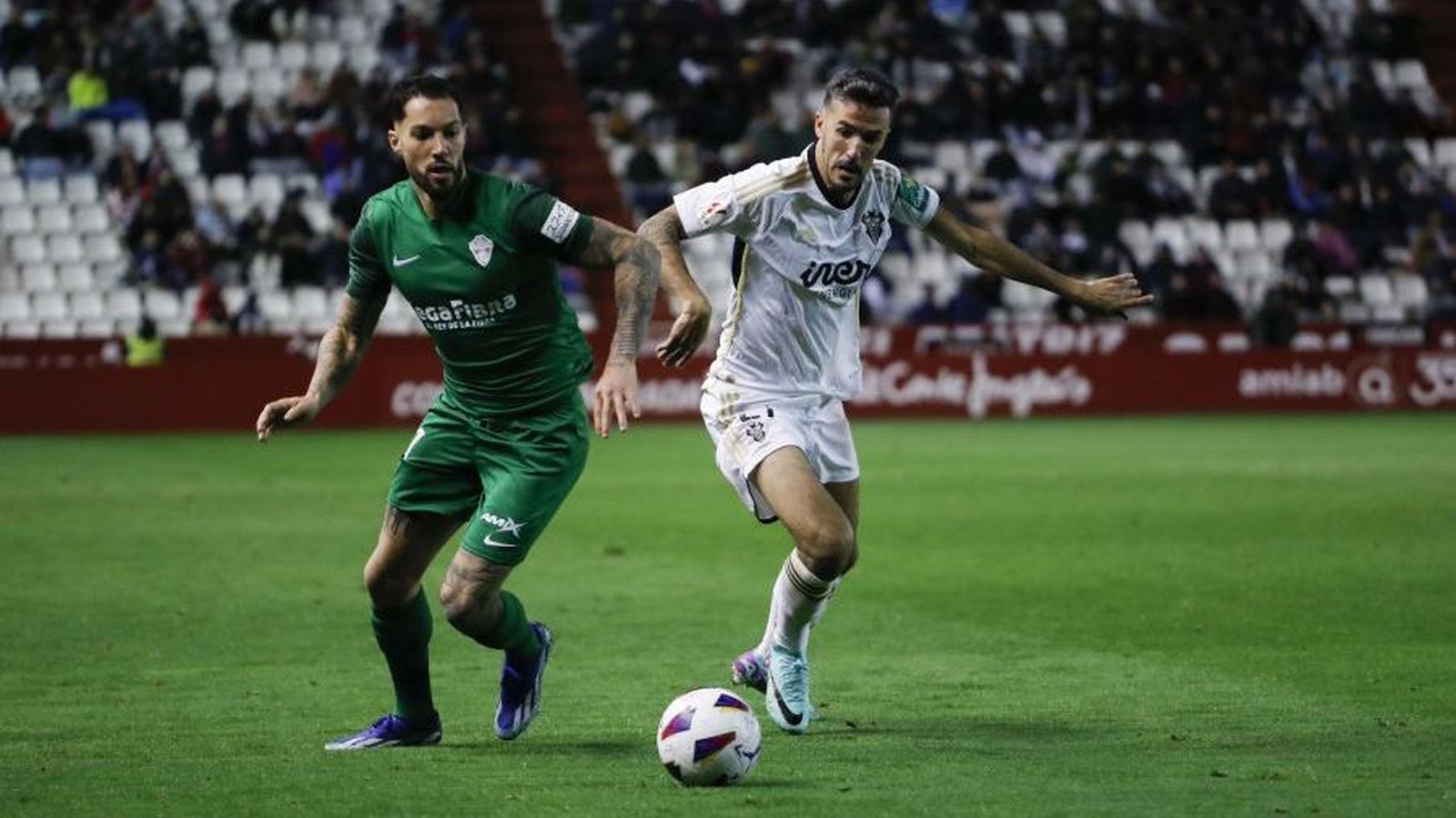 Josan, en una acció del partit