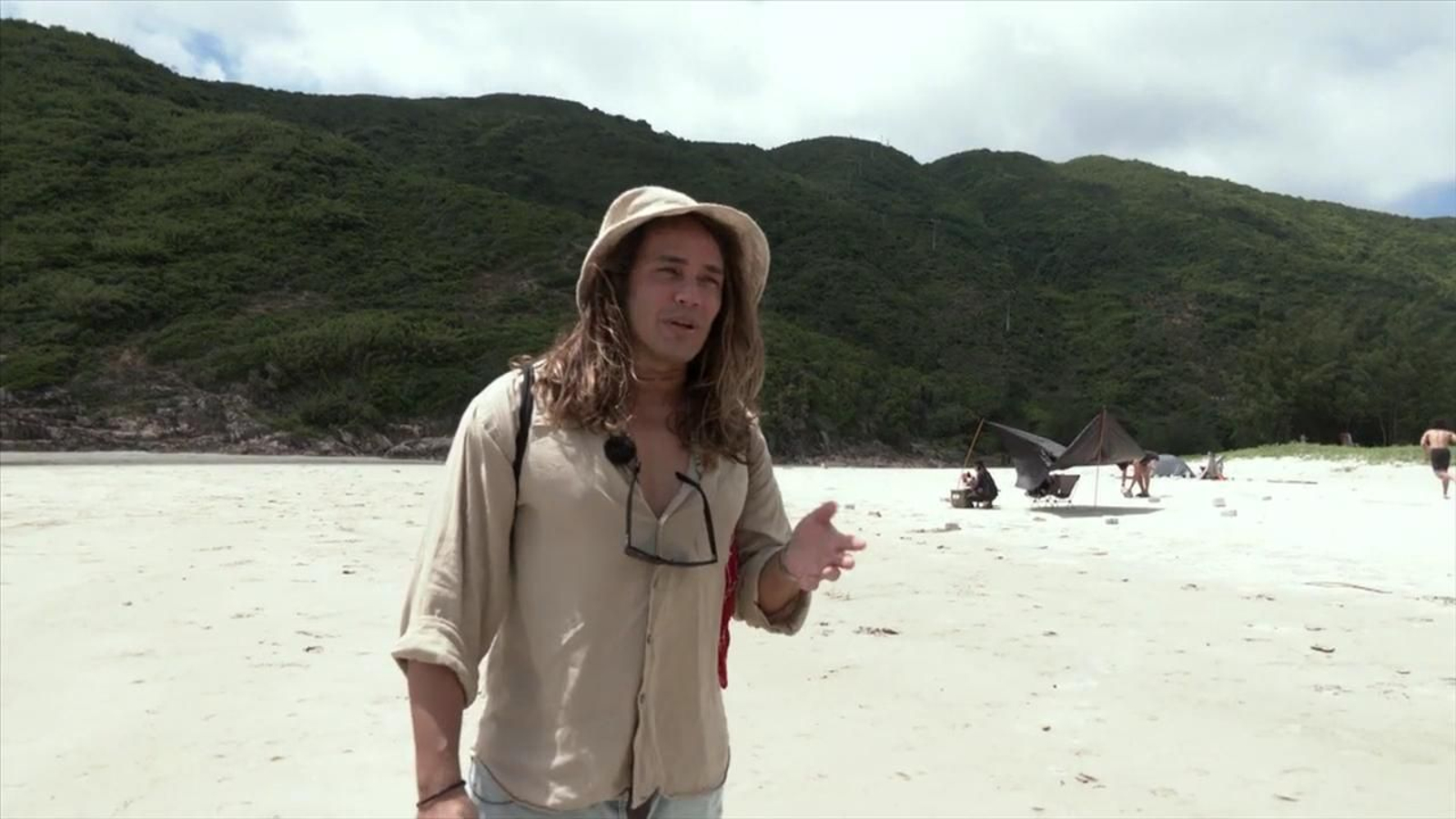 Amb Raimon Ros, de Meliana, navegarem per la mar de la Xina i menjarem una mariscada típica d'allí que no té res a vore amb la que coneguem