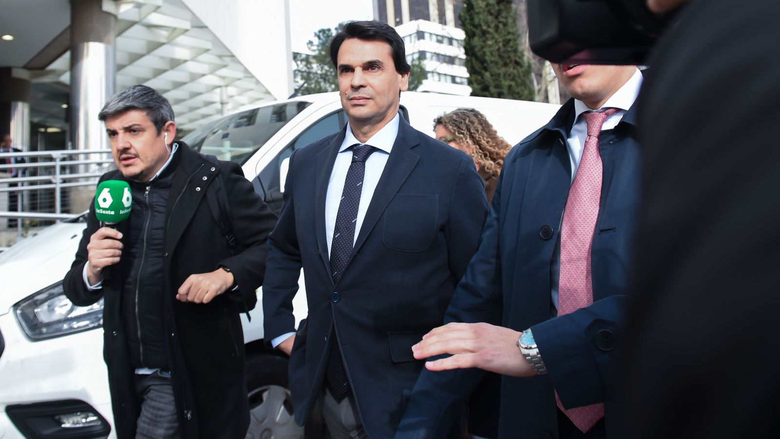 Alberto González Amador (centre), la parella de la presidenta de la Comunitat de Madrid Isabel Díaz Ayuso