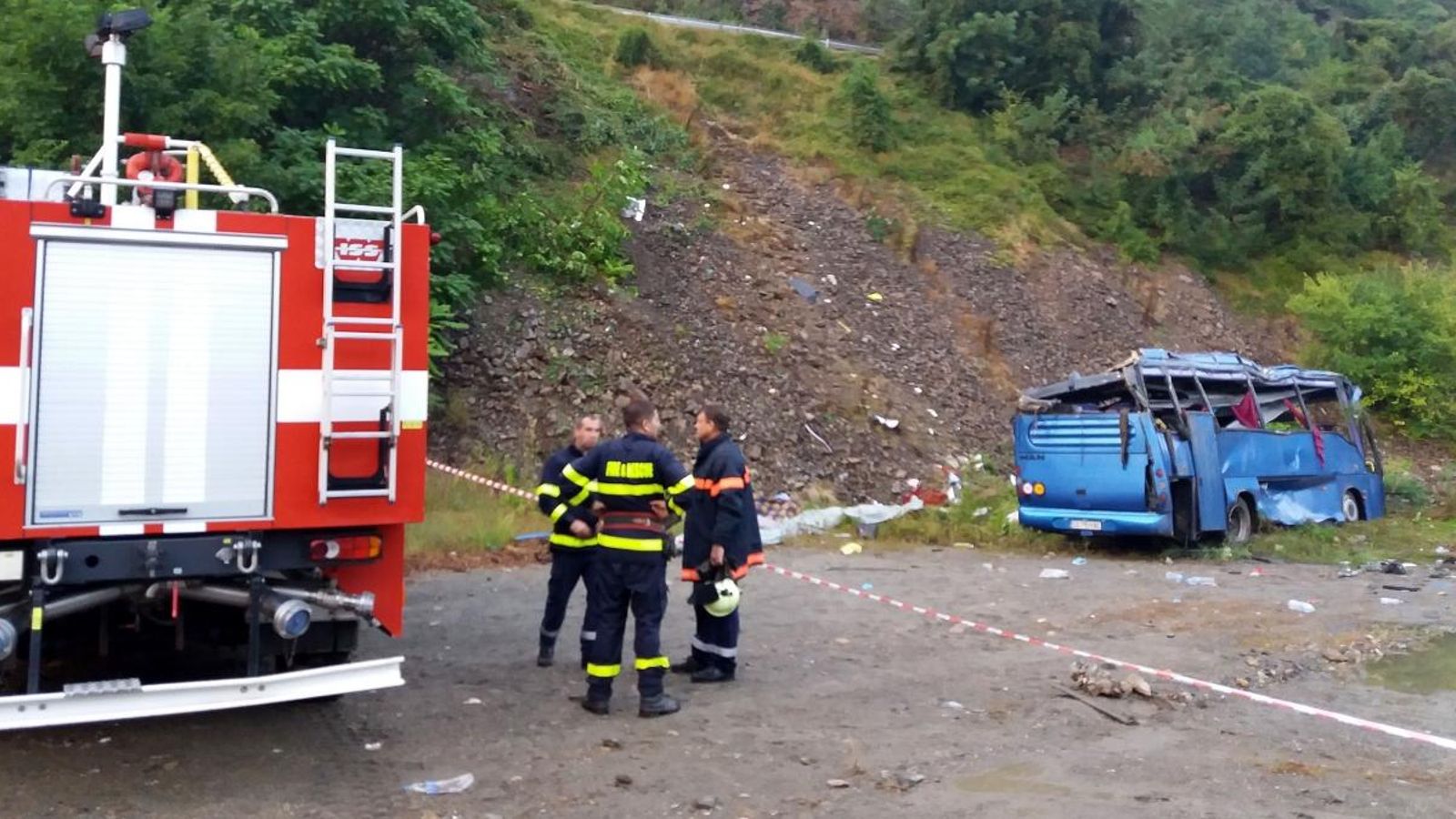 La carretera on ha ocorregut el succés és considerada perillosa, en un país que encapçala la taxa de mortalitat en carretera de la Unió Europea