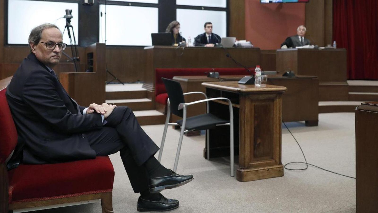 El president de la Generalitat de Catalunya, Quim Torra, a l'espera de declrar davant el tribunal del TSJ