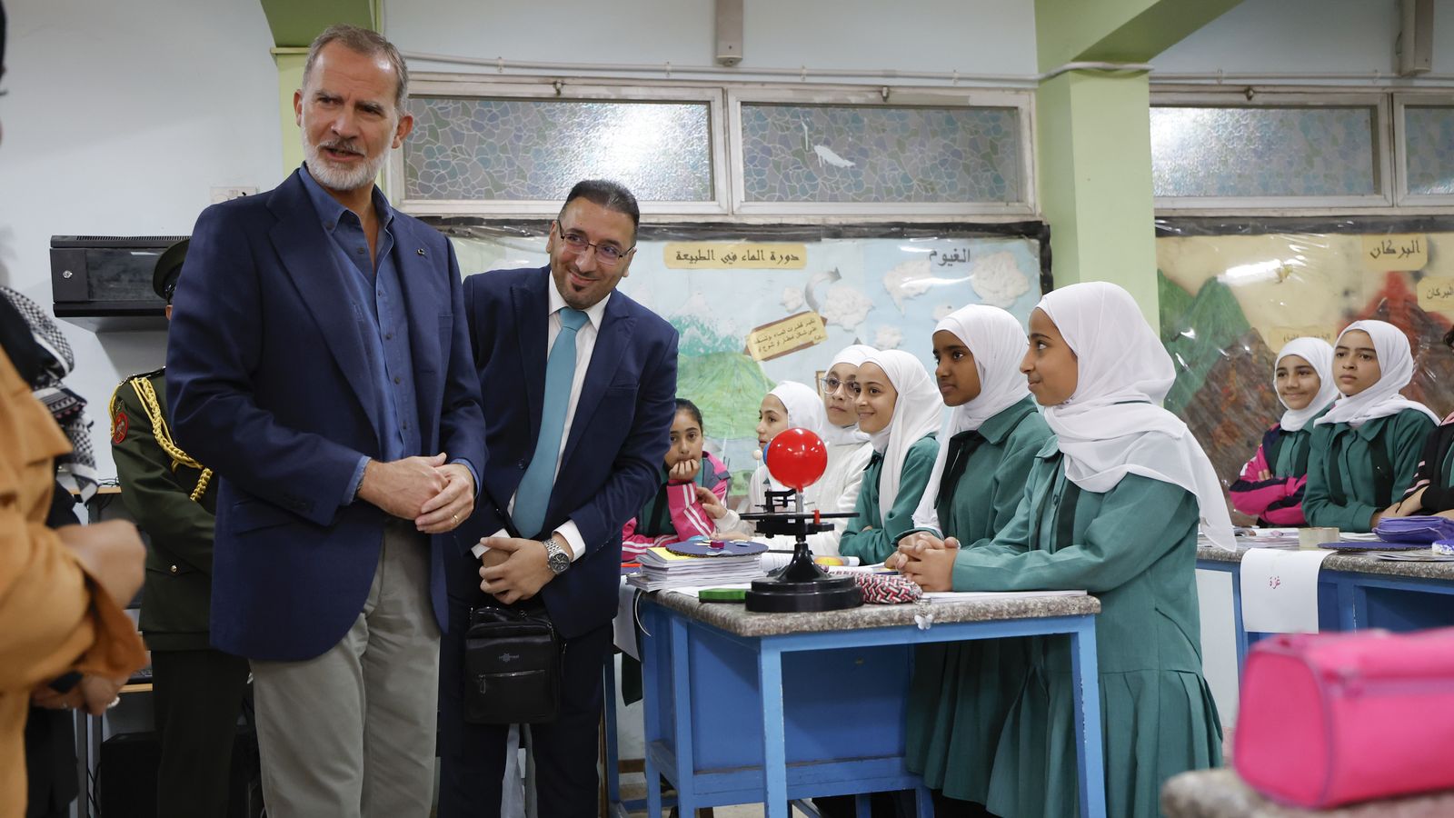 El rei Felip VI al centre escolar per a xiquetes palestines refugiades de Baqa'a