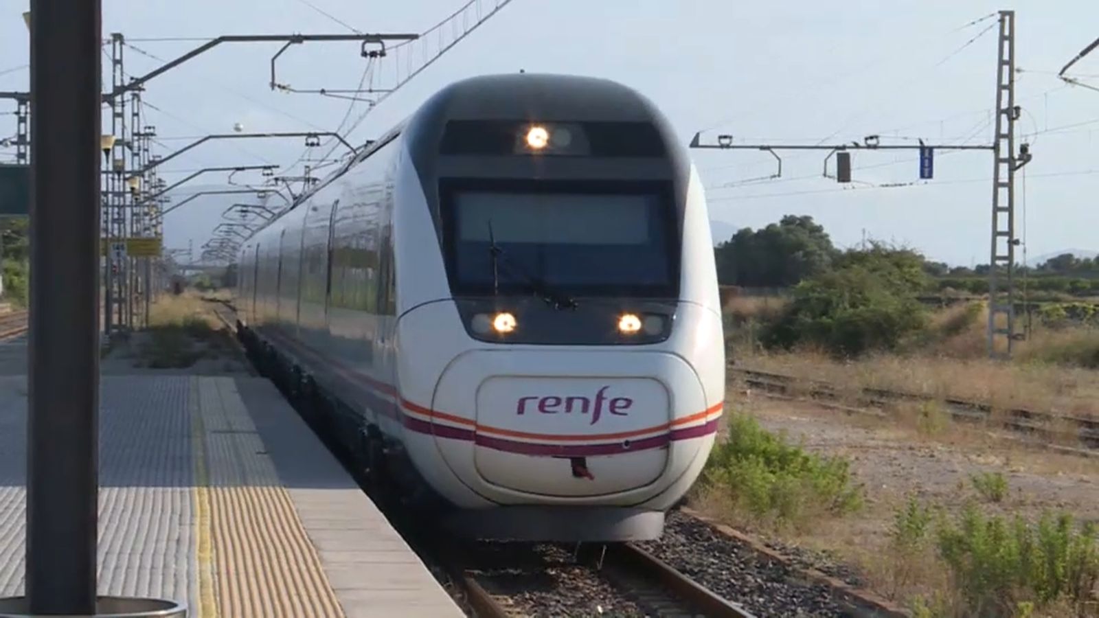 L'AVE Madrid-Elx-Oriola començarà el servei comercial l’1 de febrer