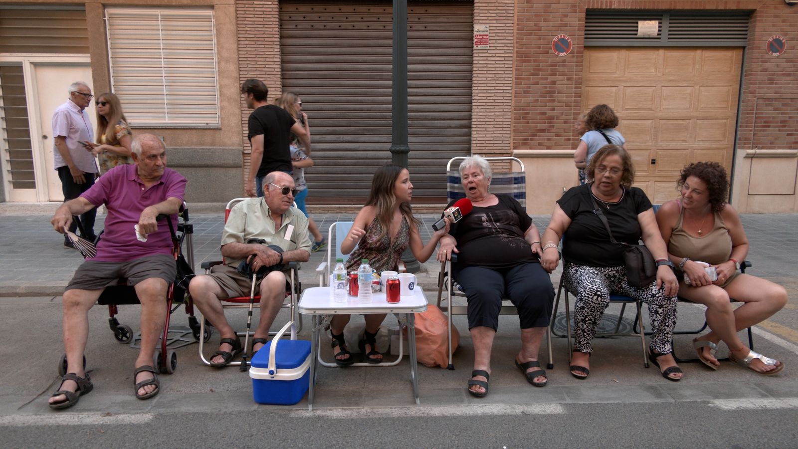 Amb Berta Báidez coneixerem el veïnat del barri Martítim de València, que està de festa