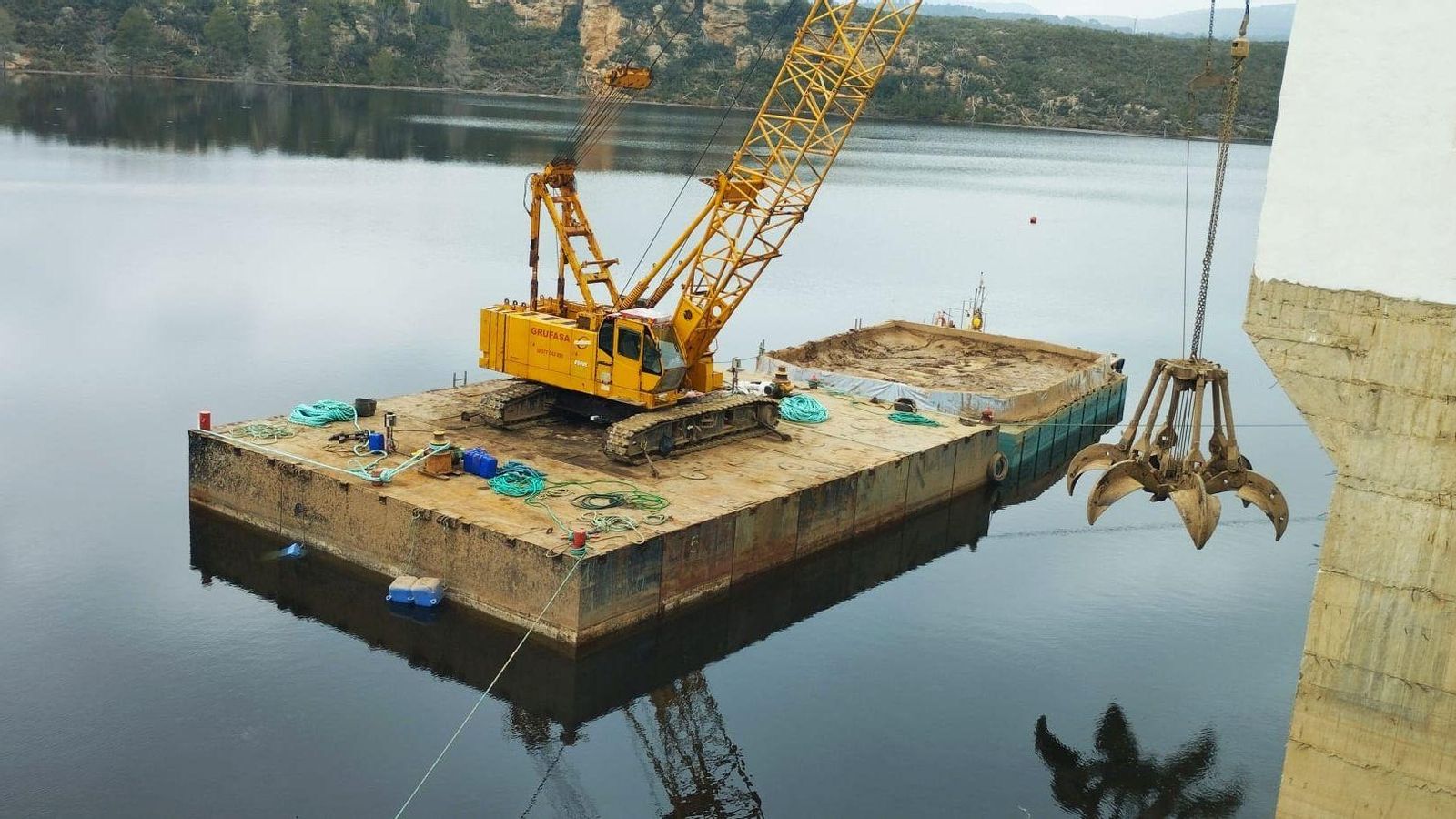 Treballs a l'embassament de Forata