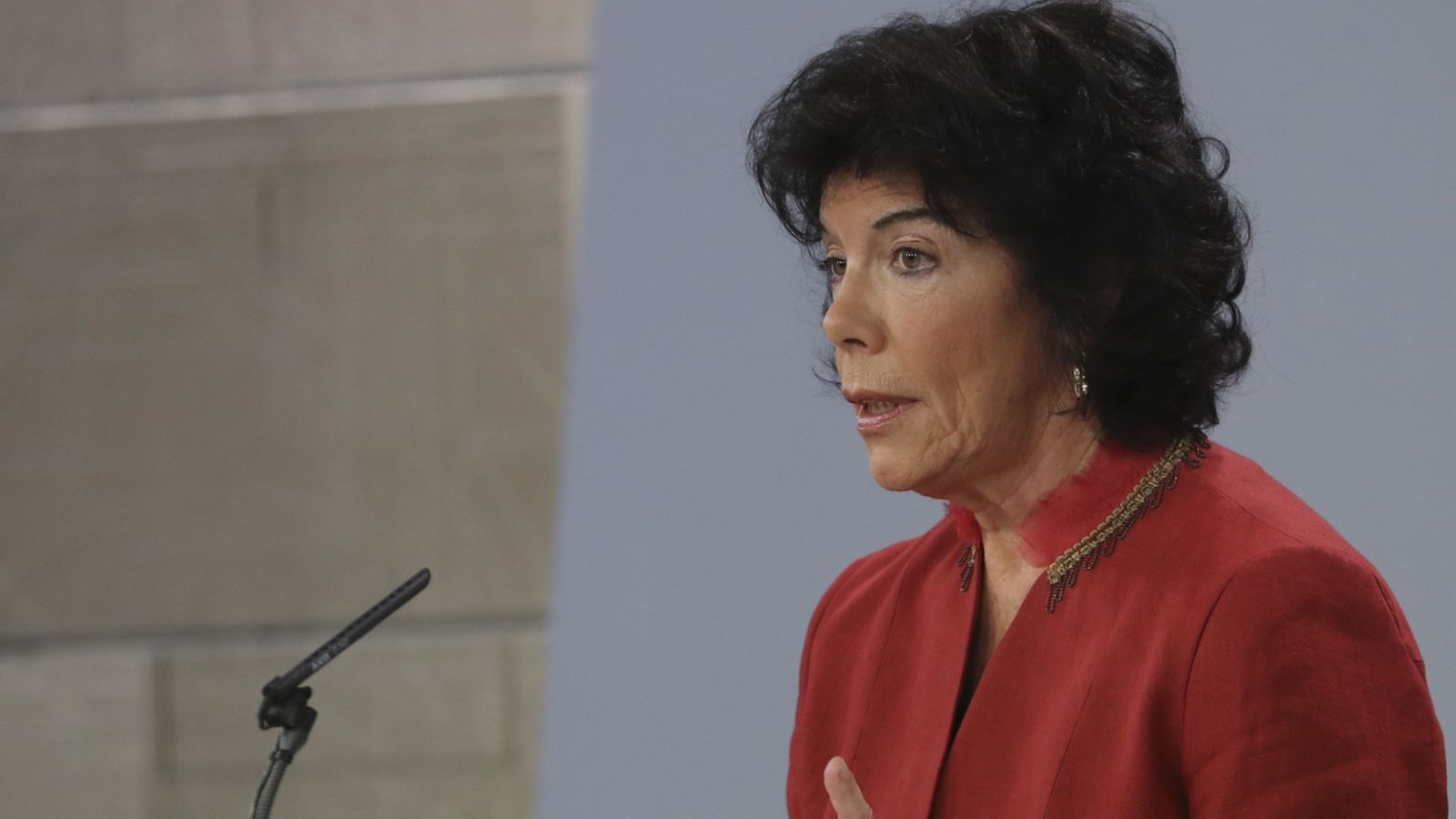 La ministra Isabel Celaá anuncia la impugnació de la moció de ruptura del Parlament català