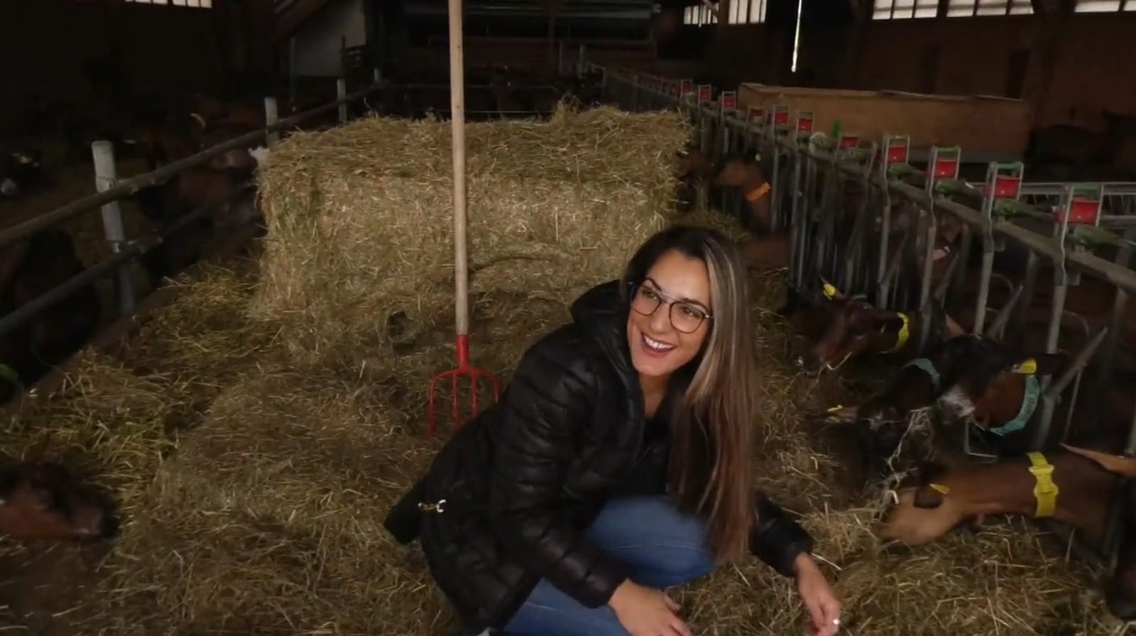 Anais Michelón, del Villar, ens descobreix com s'elabora el famós formatge ecològic de Borgonya