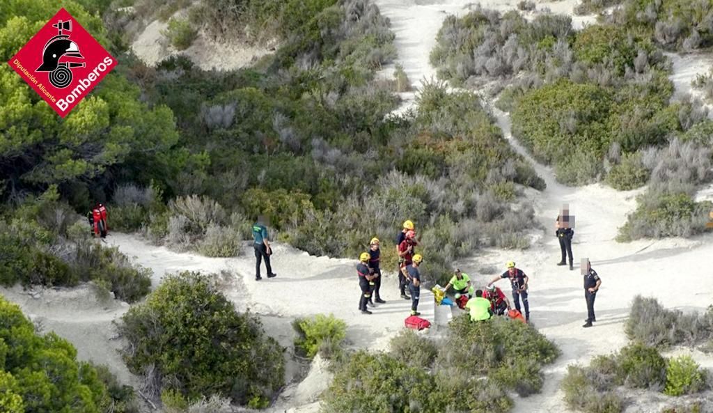 Rescat d'una dona amb una fractura en el peu, prop del mirador de la Creu de Portitxol Rescat d'una dona amb una fractura en el peu, prop del mirador de la Creu de Portitxol