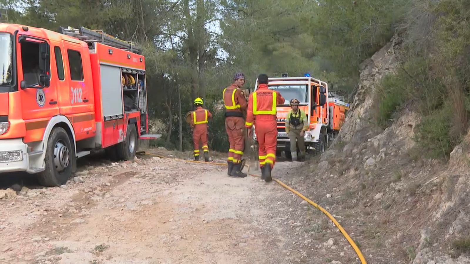 Bombers a l'incendi de Genovés