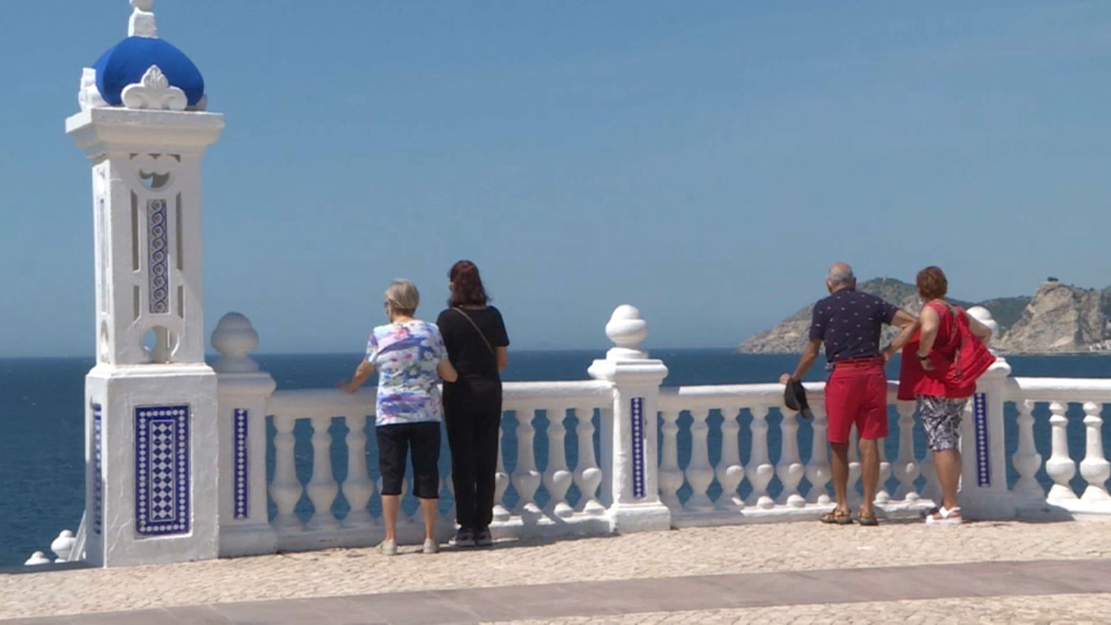 El govern d’Espanya alçarà la quarantena obligatòria als estrangers a partir de l’1 de juliol