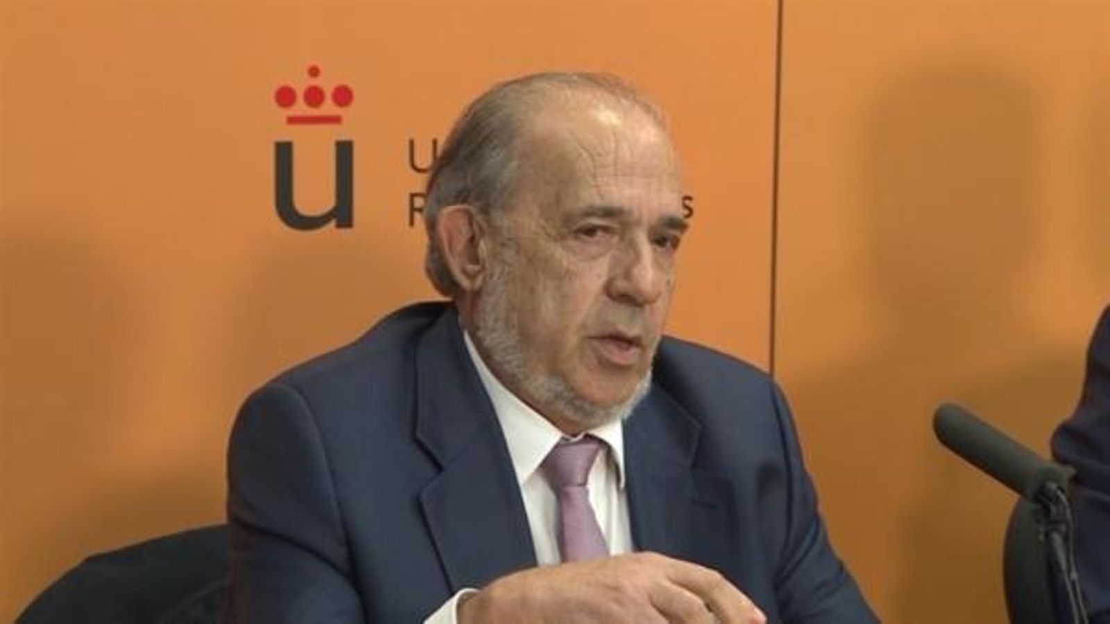 L'exdirector de l'Institut de Dret Públic de la URJC, Enrique Álvarez Conde, en una imatge d'arxiu L'exdirector de l'Institut de Dret Públic de la URJC, Enrique Álvarez Conde, en una imatge d'arxiu