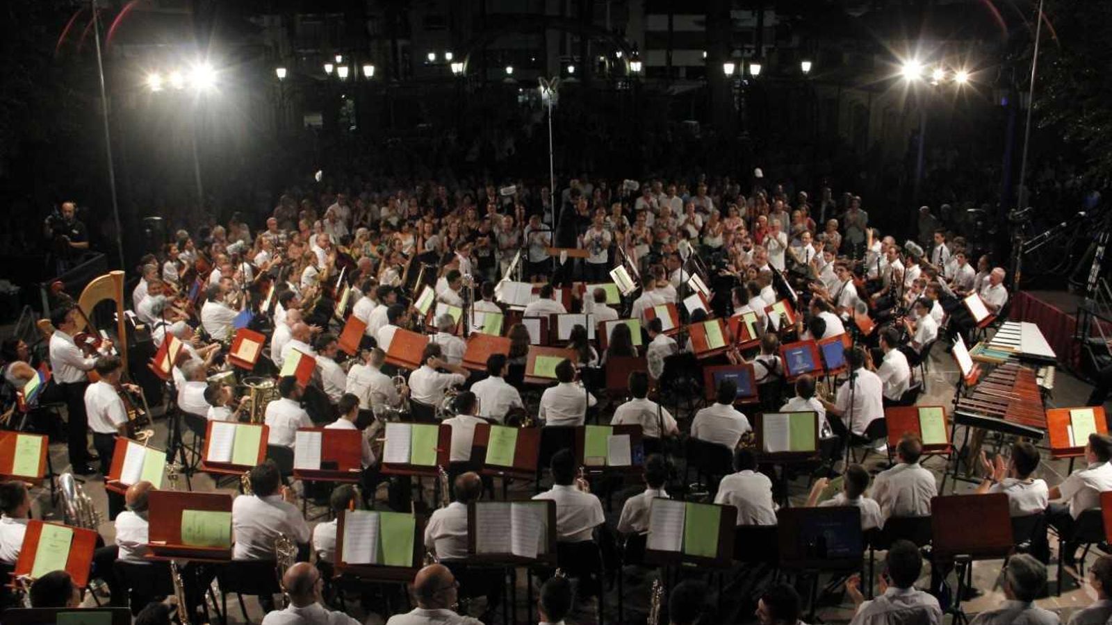 Concert de "A tres bandes" a Cullera Concert de "A tres bandes" a Cullera