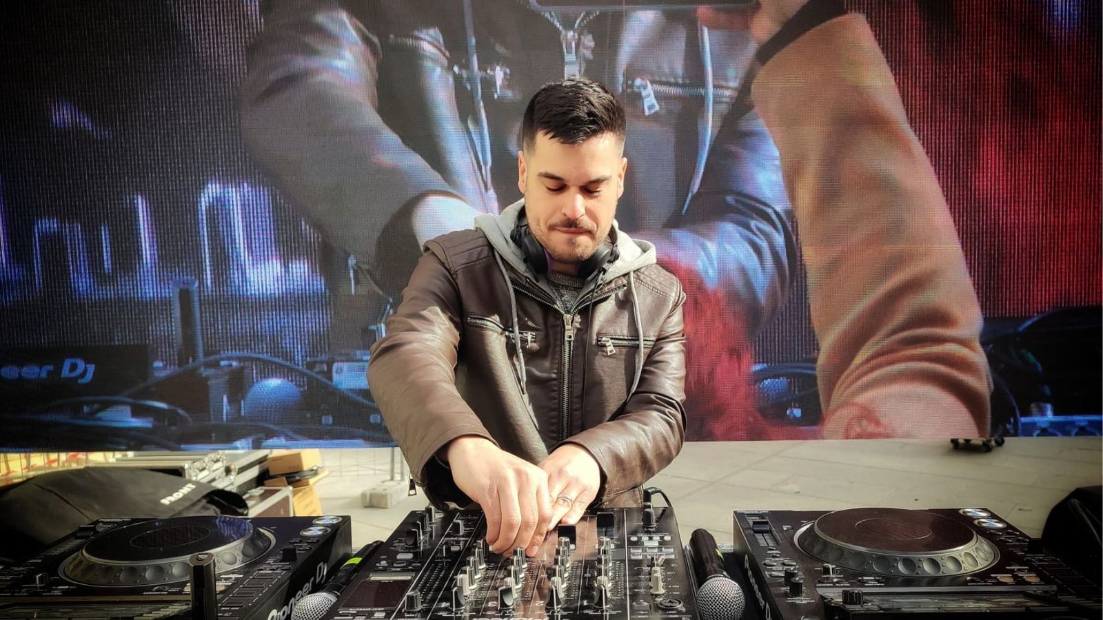01.08.2023 | Millan Waves, "Música lliure", "Pioneres" i "La cara B"