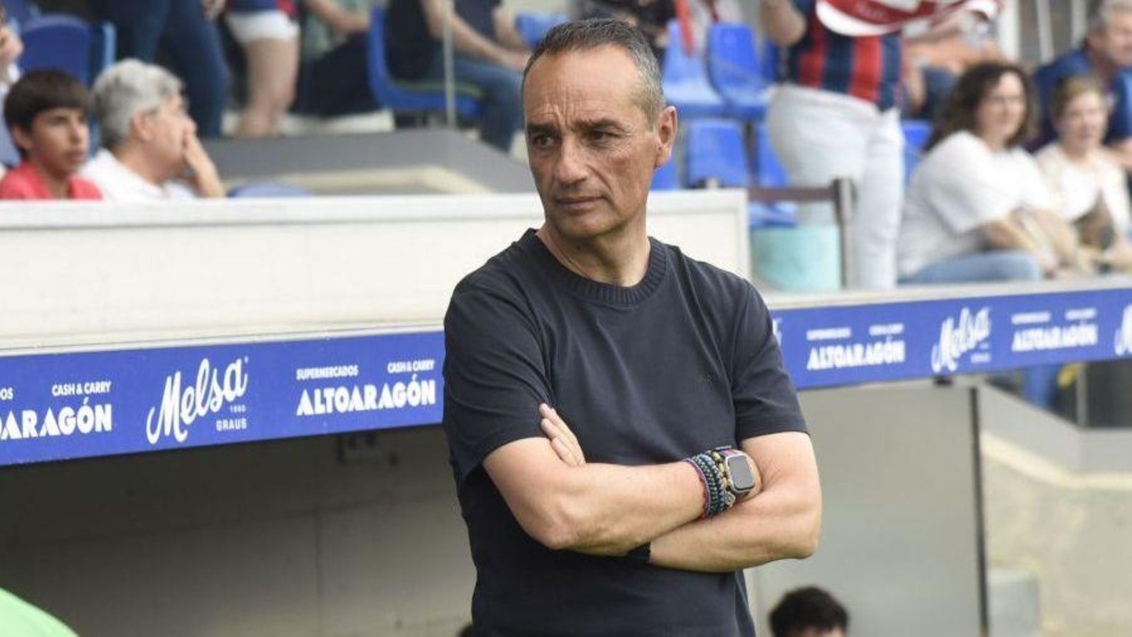 José Luis Oltra durant el partit contra l'Osca