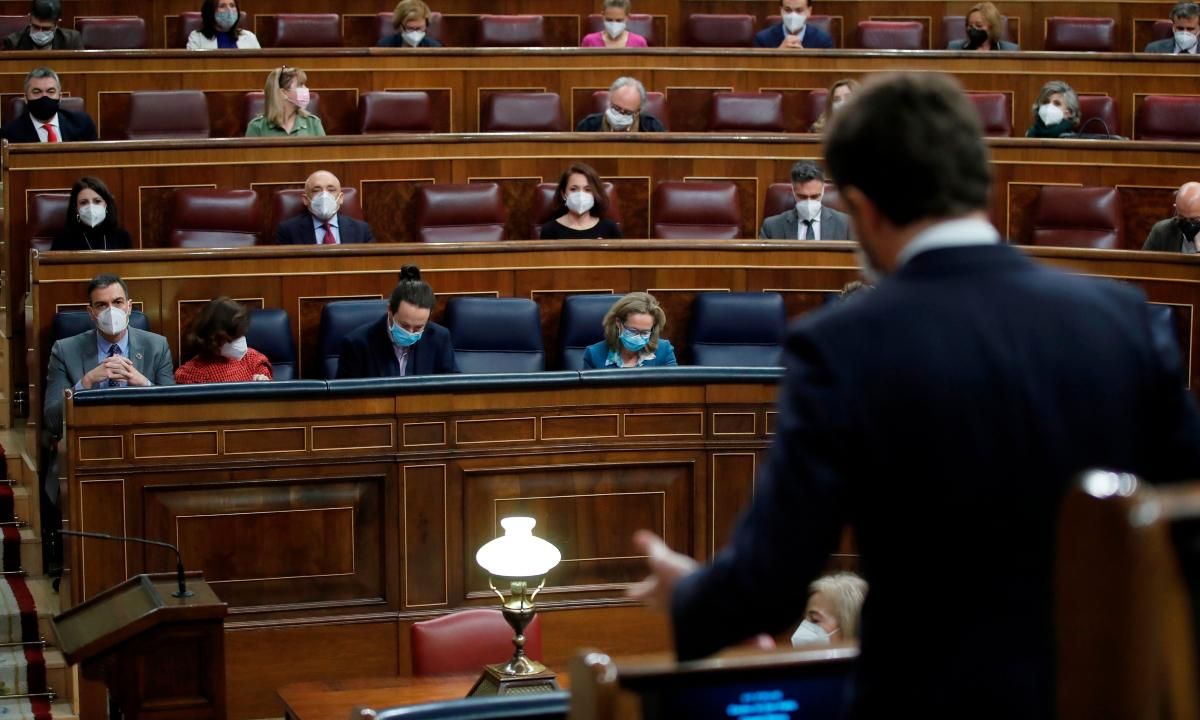Pablo Casado pregunta al president del Govern Pedro Sánchez al Congrés Pablo Casado pregunta al president del Govern Pedro Sánchez al Congrés