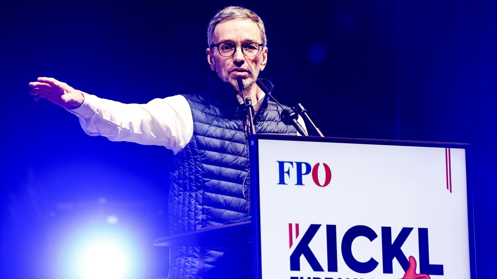 El candidat ultra de l'FPÖ, Herbert Kickl, en un acte de campanya