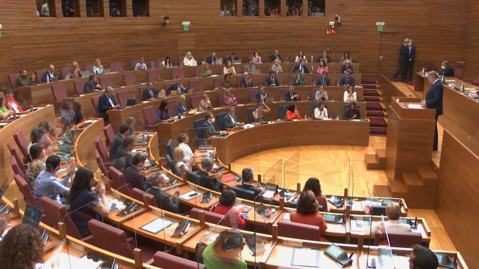 Ximo Puig compareix en el debat de politica general a les Corts