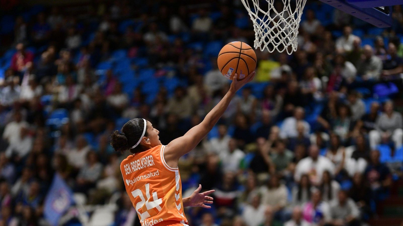 Ben Abdelkader, en una acció del partit a Ferrol Ben Abdelkader, en una acció del partit a Ferrol