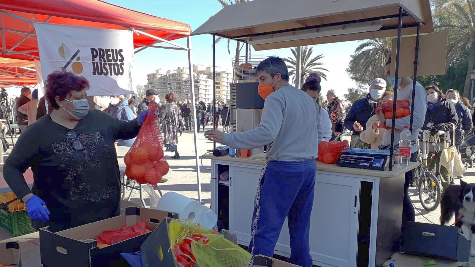 Aquest mercat extraordinari pretén conscienciar la ciutadania de la necessitat d’uns preus justos