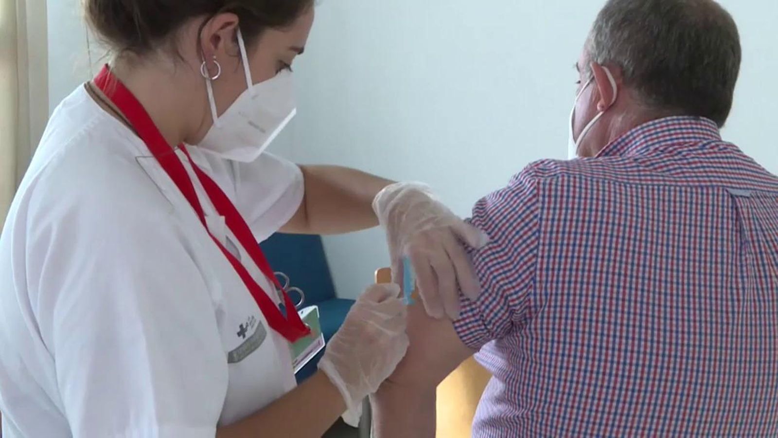 Sanitat accelera la logística per a emmagatzemar i administrar la vacuna de Pfizer