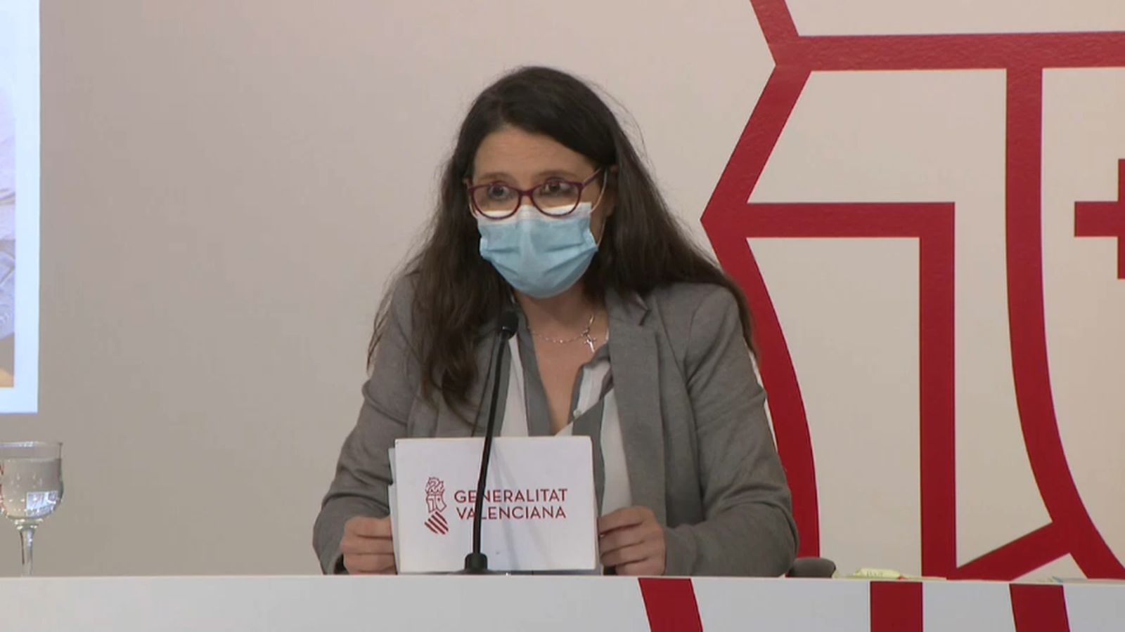 La vicepresidenta de la Generalitat, Mónica Oltra, en la roda de premsa posterior al ple del Consell